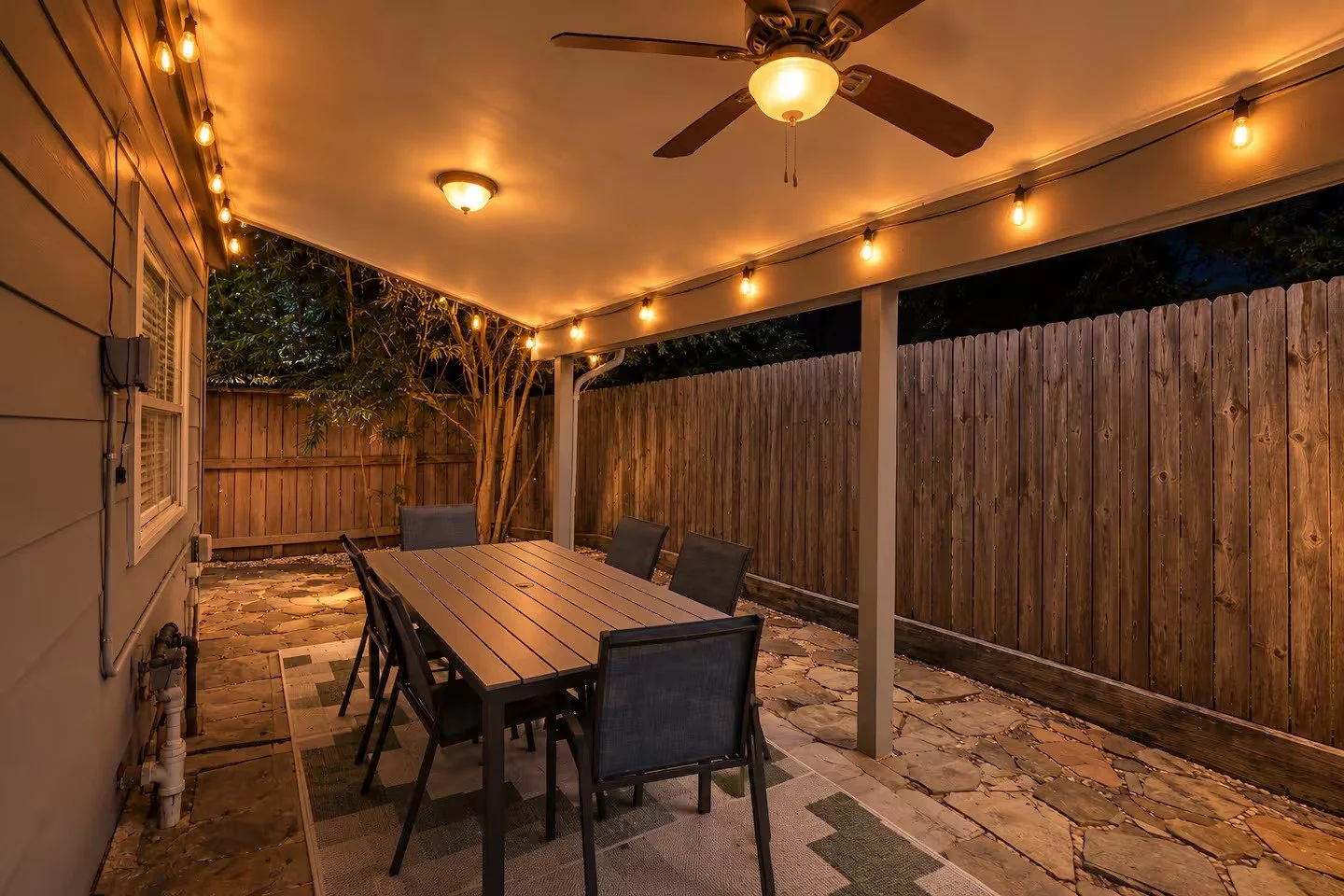 patio1.jpg