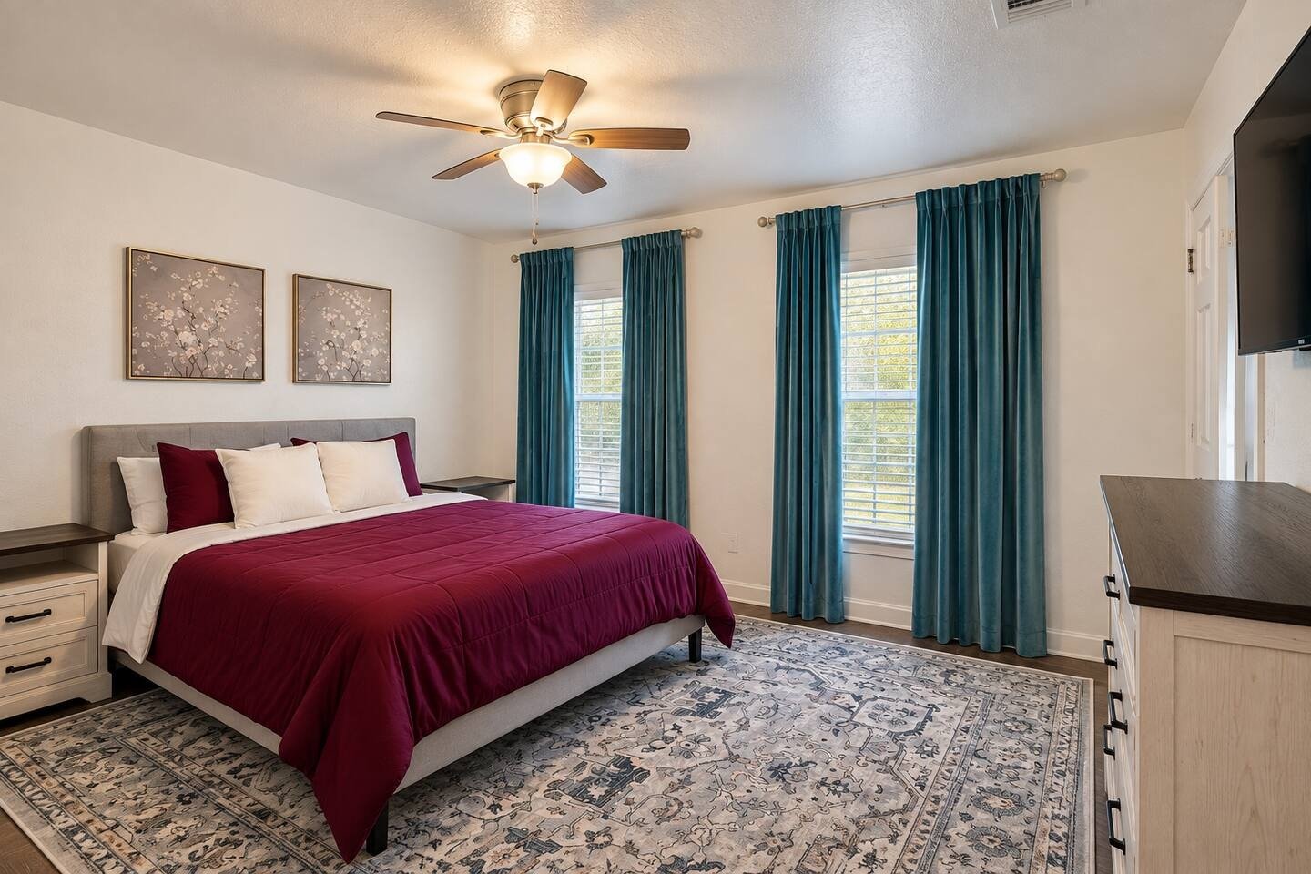 bedroom-red.jpg