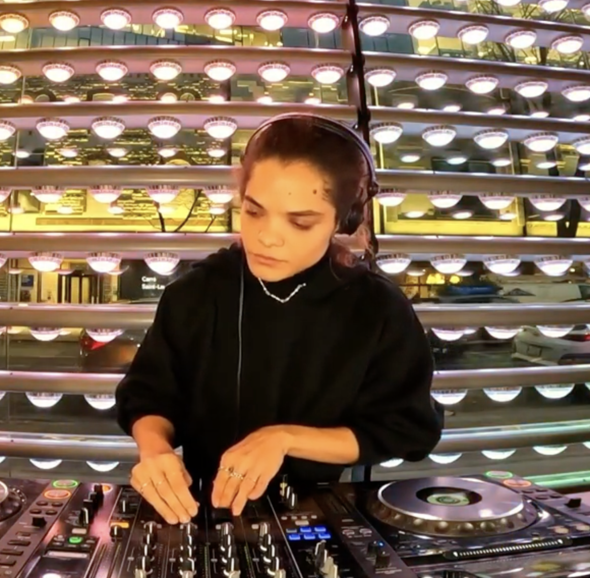 Liv K: Shift Radio, December 2022