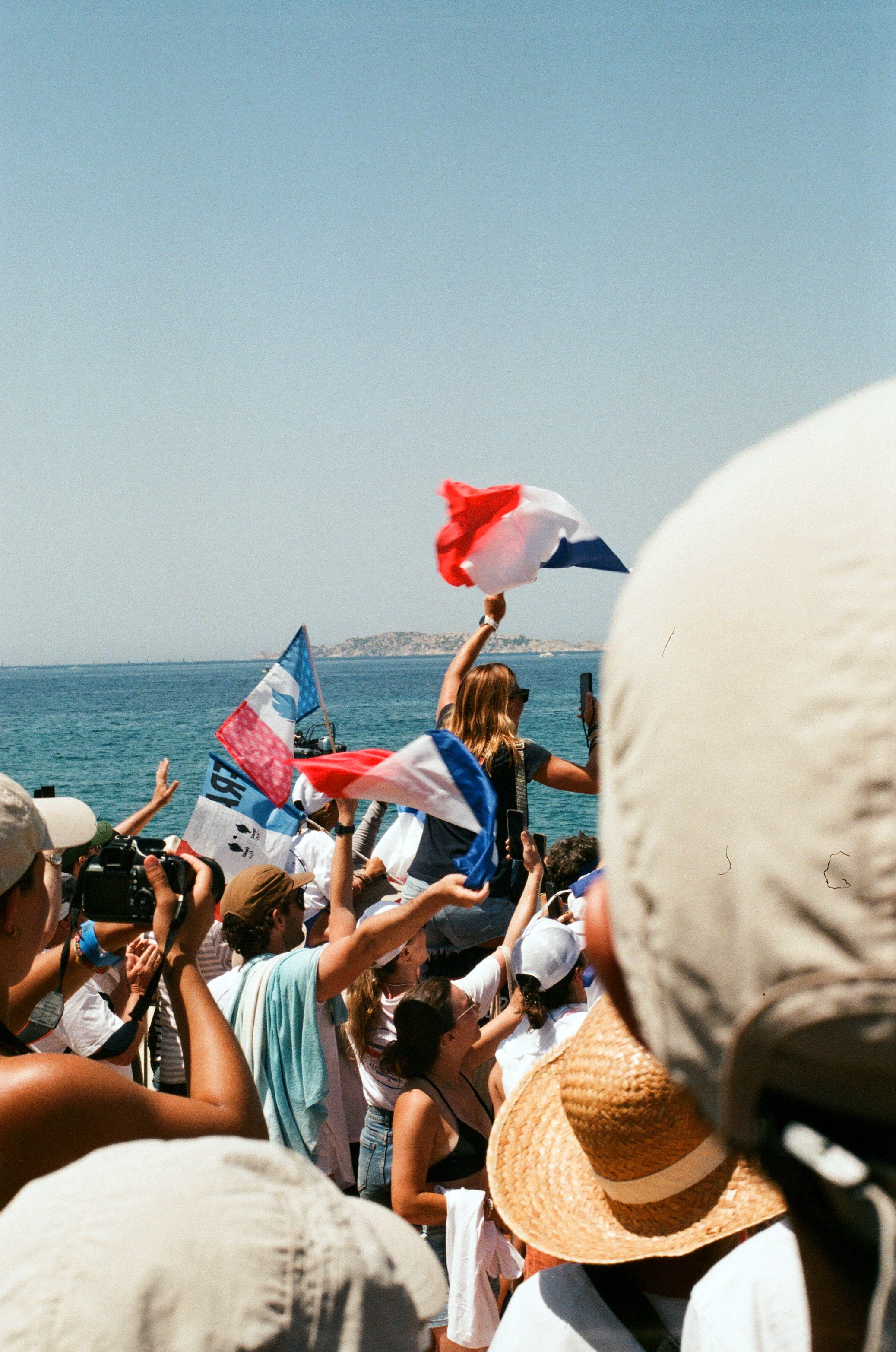 alley le blu.jpg