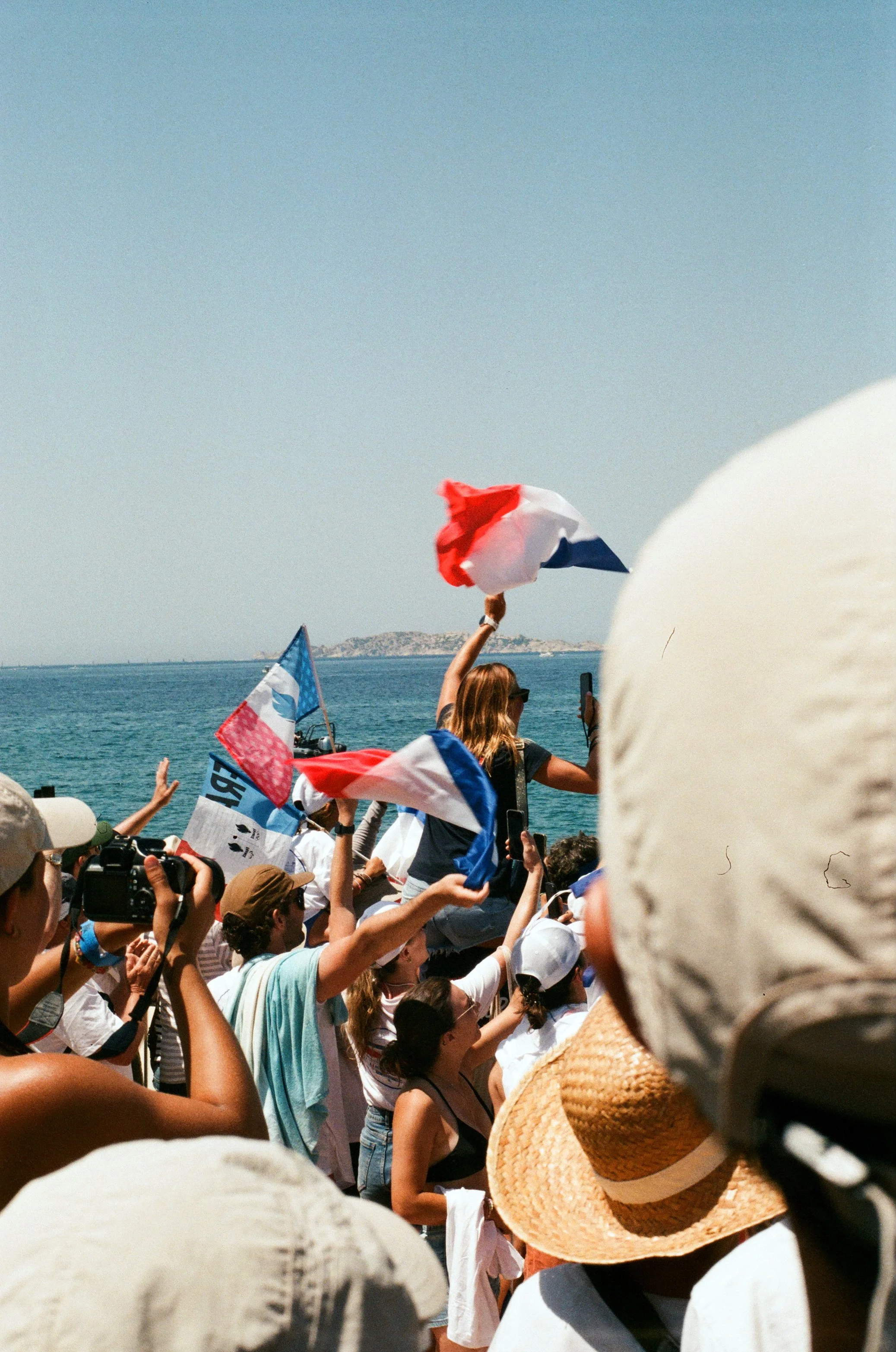 alley le blu.jpg