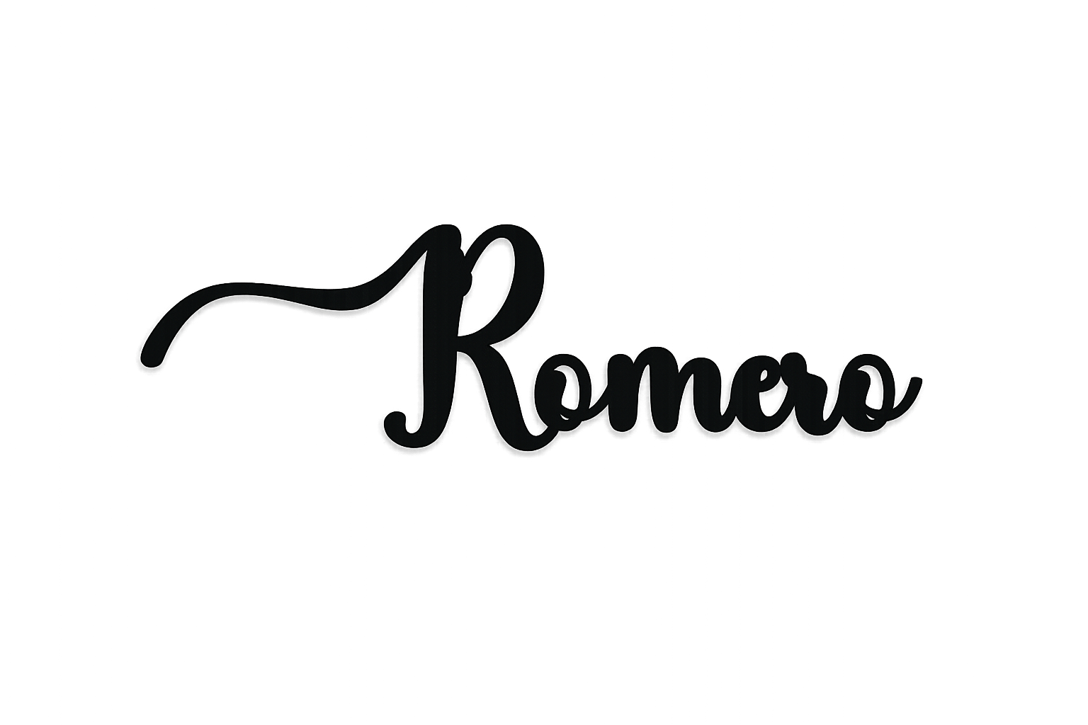 Texto en estilo de caligrafía que dice 'Romero' en color negro.