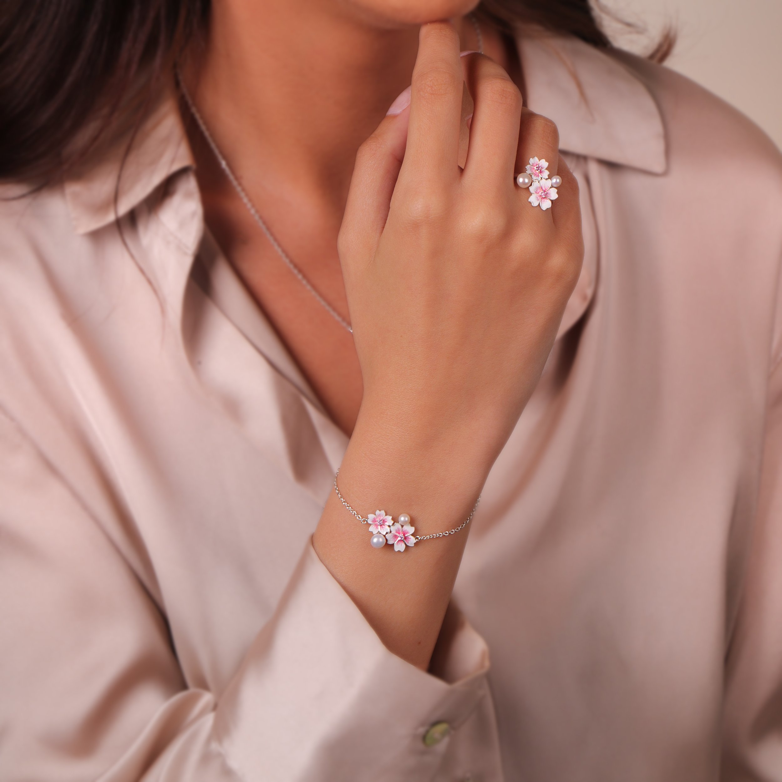 IMG_3986-Square-Pearl-Model.jpg
