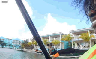 9B553395-706B-41AB-B9FB-8BDB24A3AC73.GIF