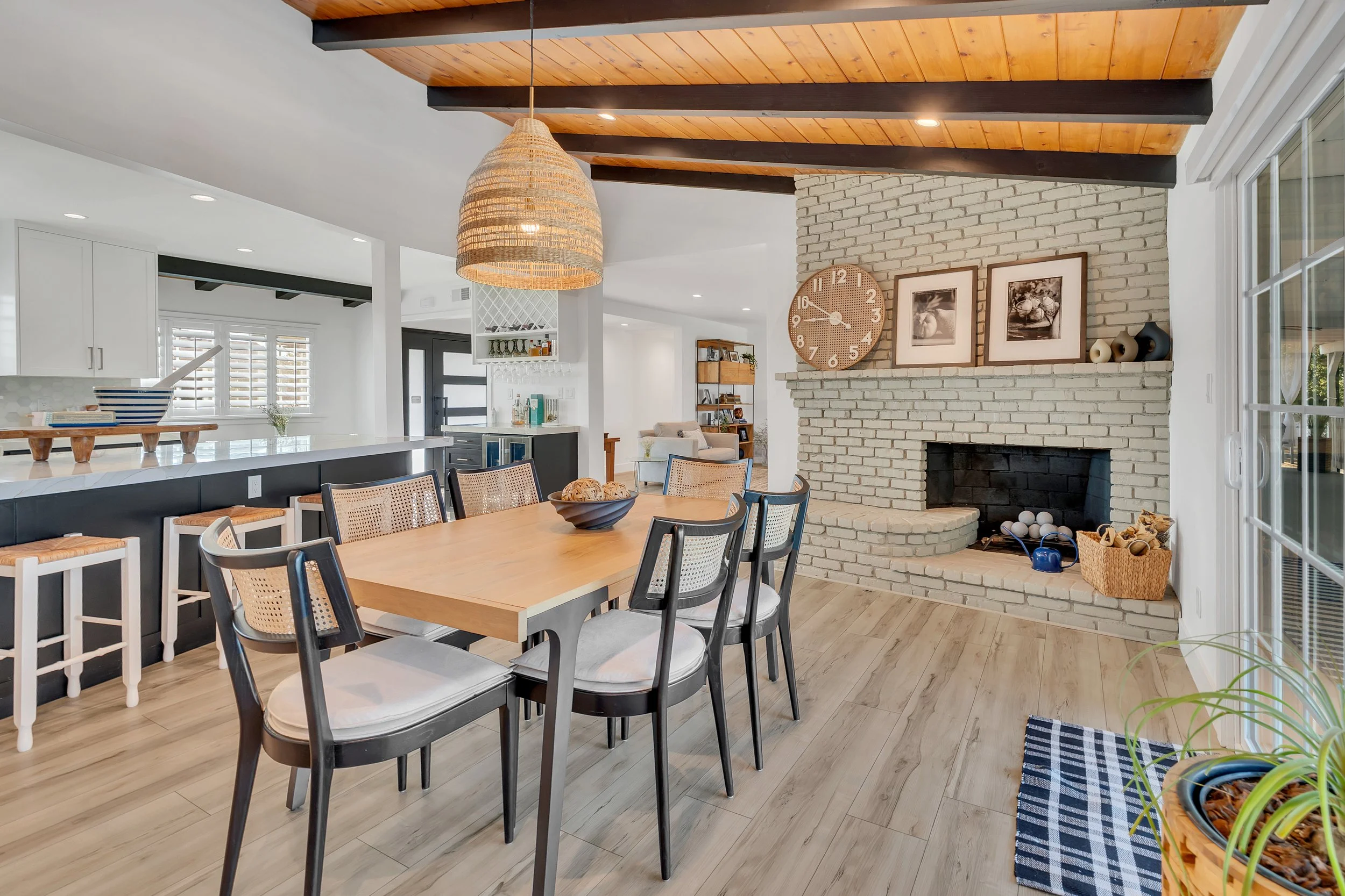 30-9449 Forbes Avenue-30.jpg