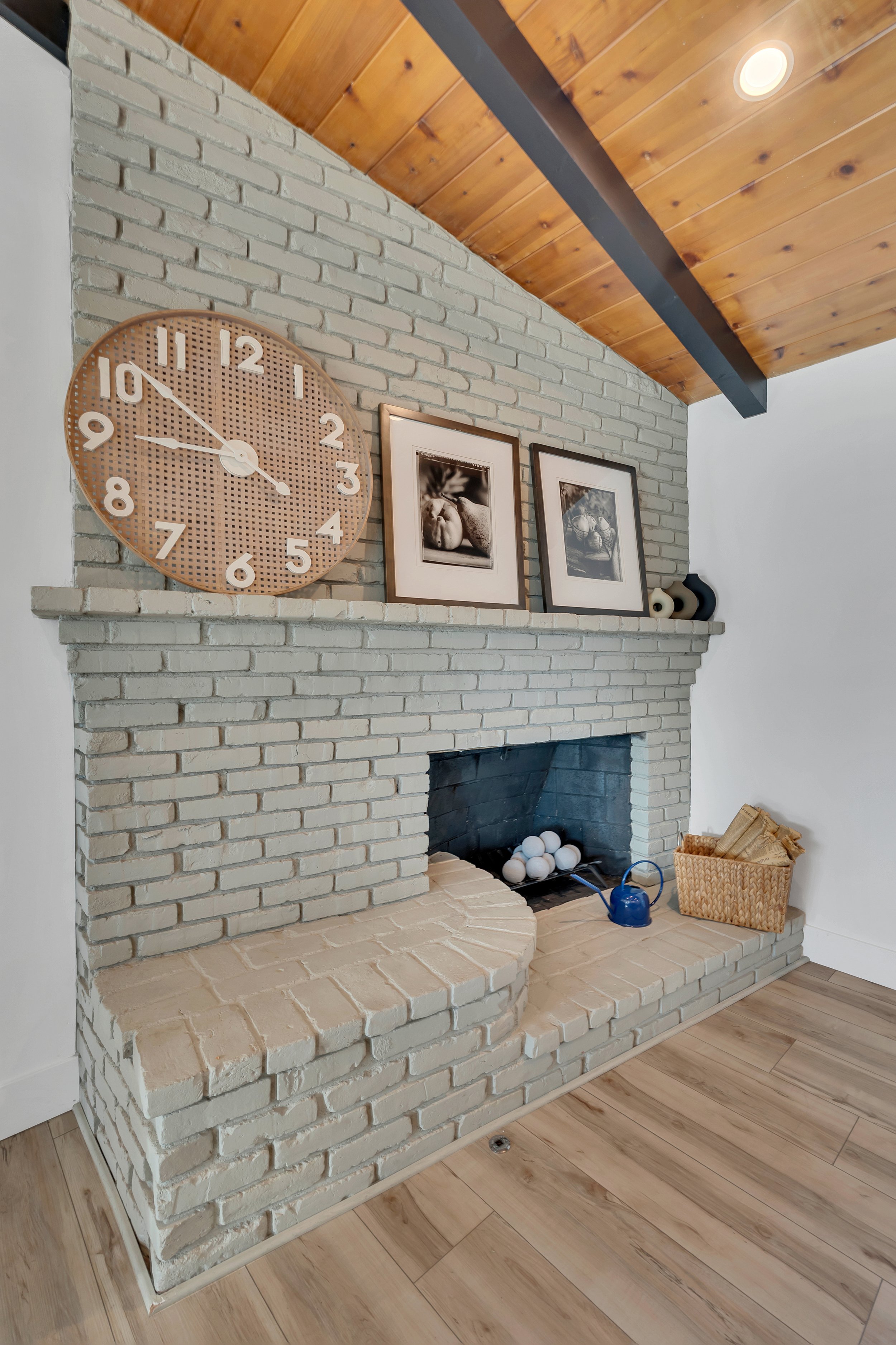 32-9449 Forbes Avenue-32.jpg