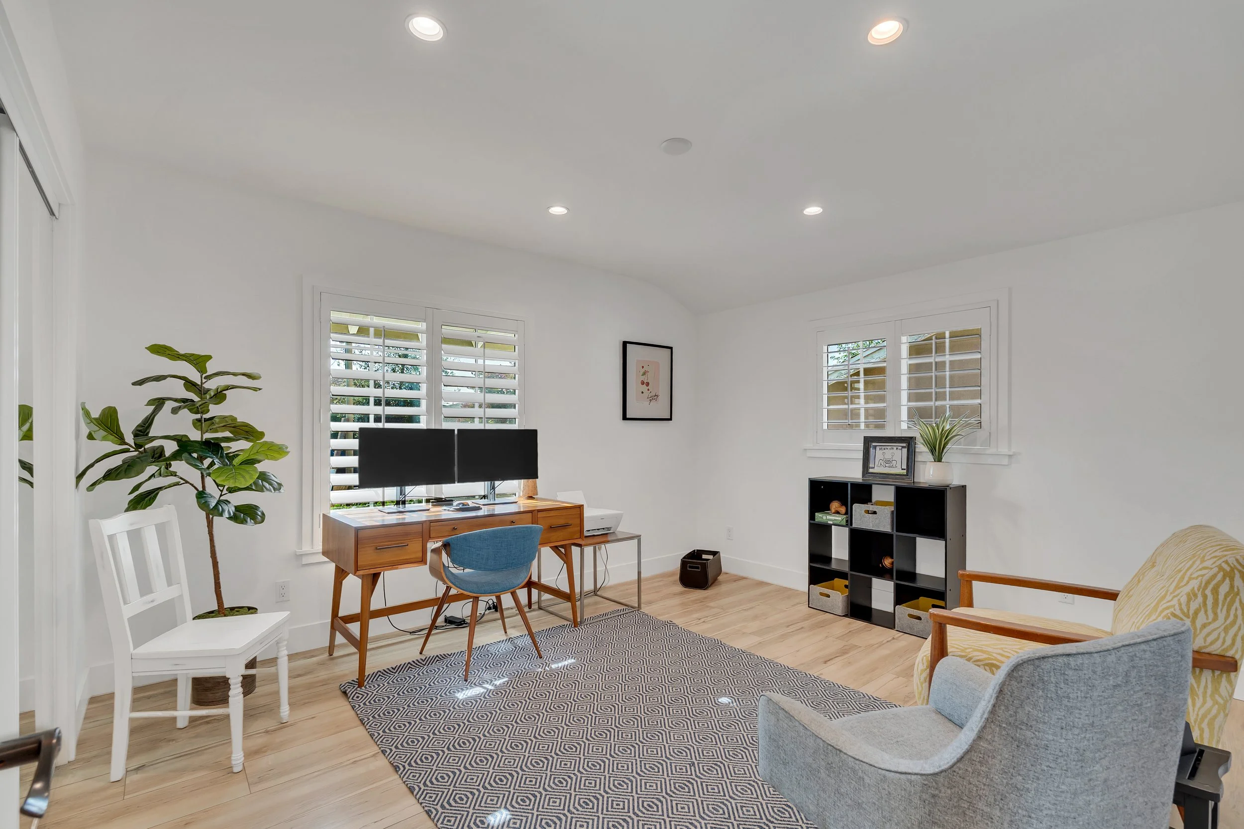 47-9449 Forbes Avenue-47.jpg