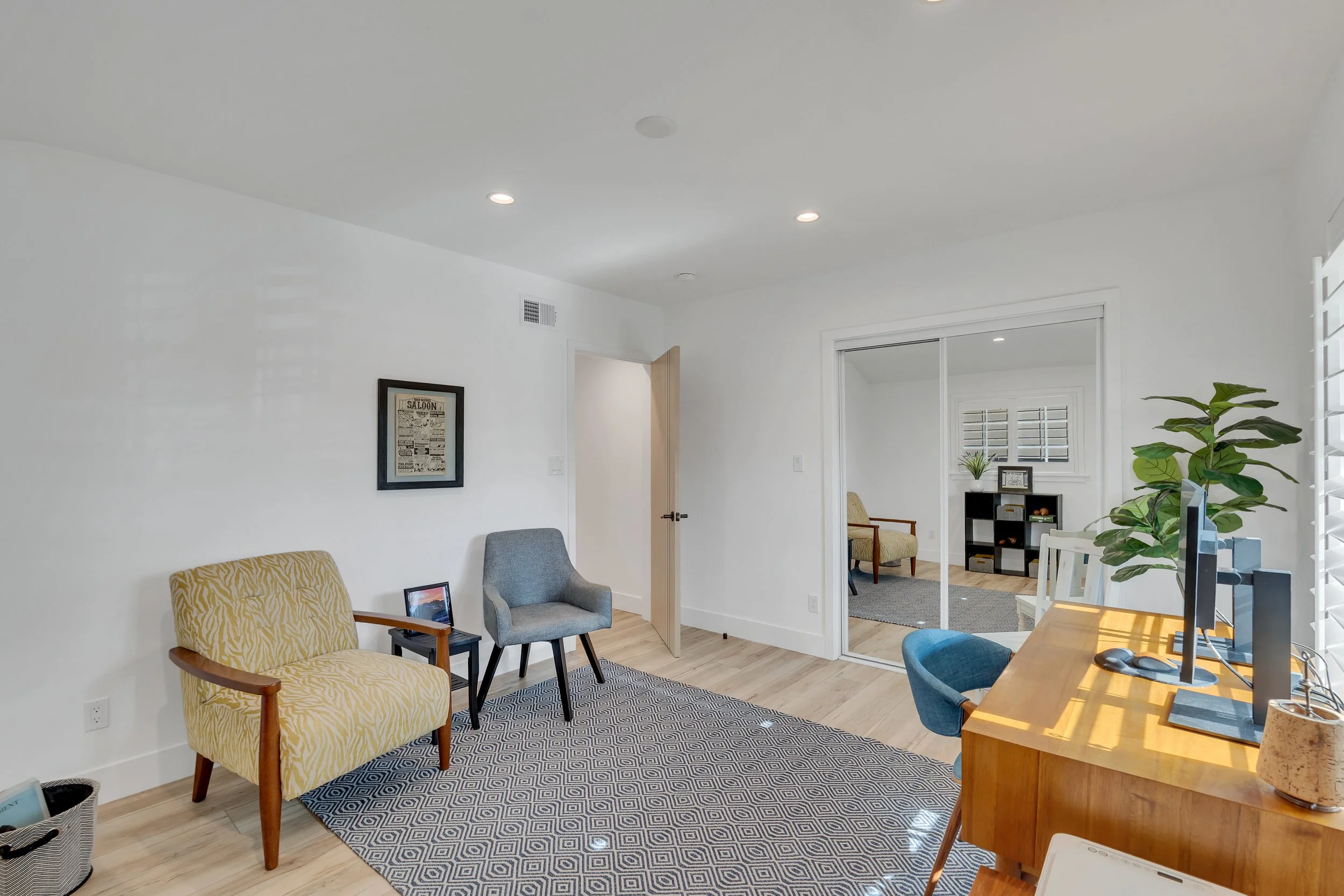49-9449 Forbes Avenue-49.jpg