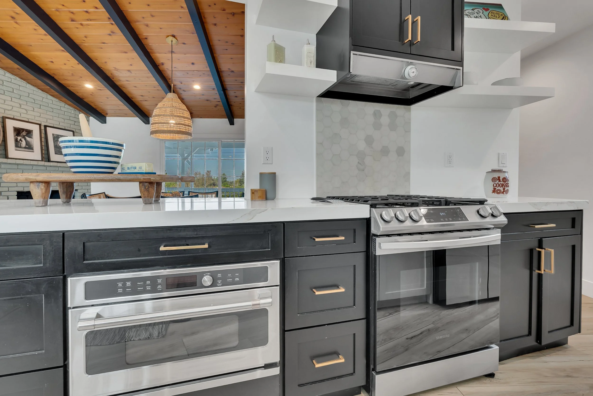 60-9449 Forbes Avenue-61.jpg
