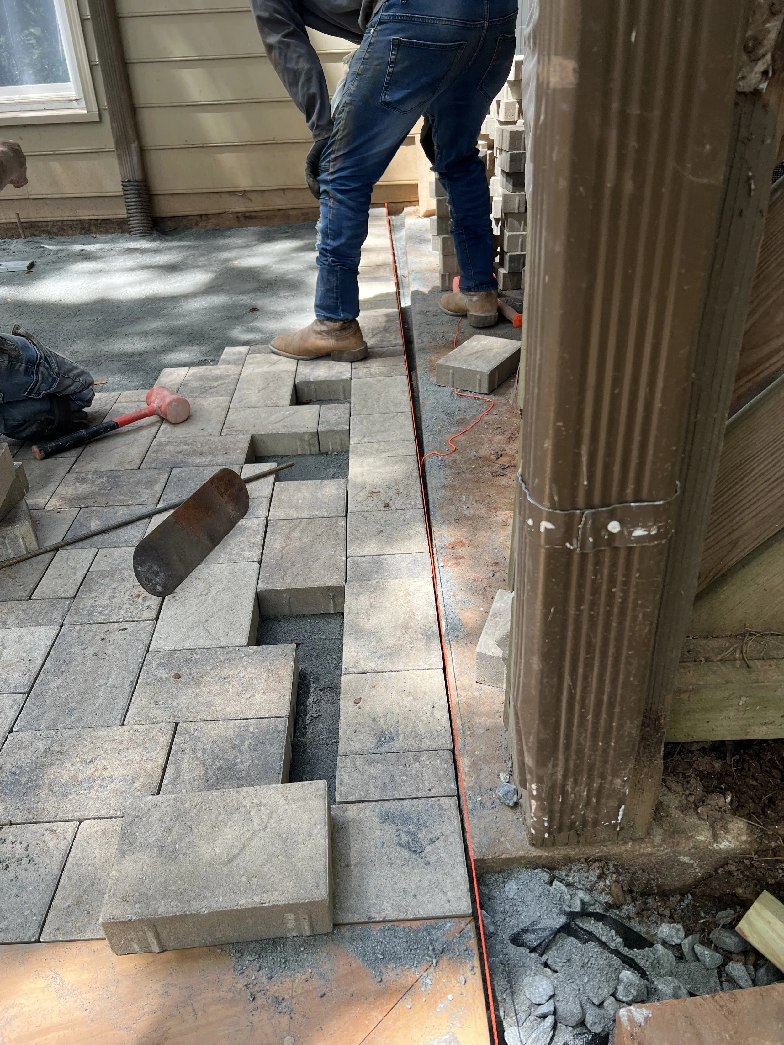 FirmbushConstuction_Hardscape_Deck_Paver12.jpeg