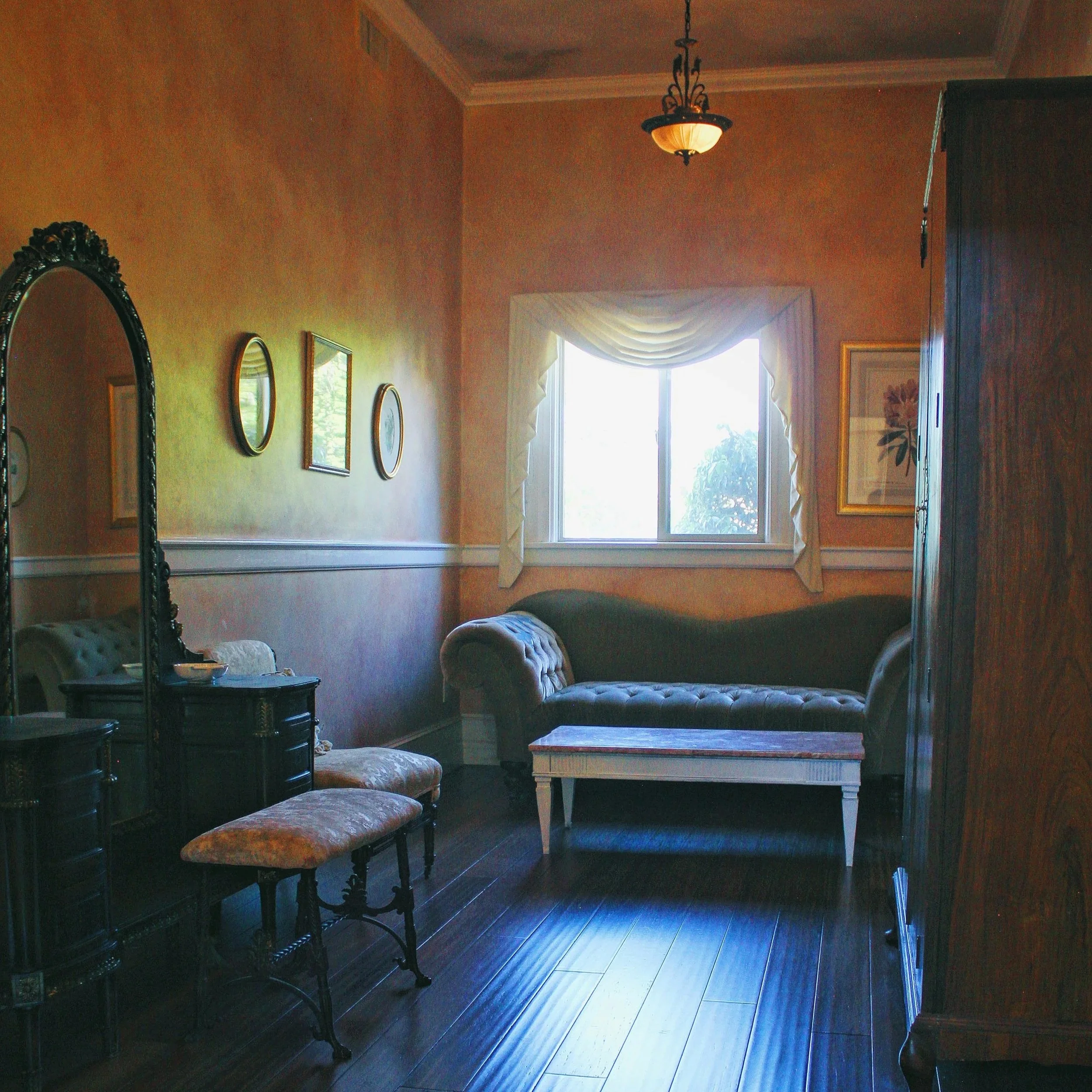 Bridal+Suite.jpg