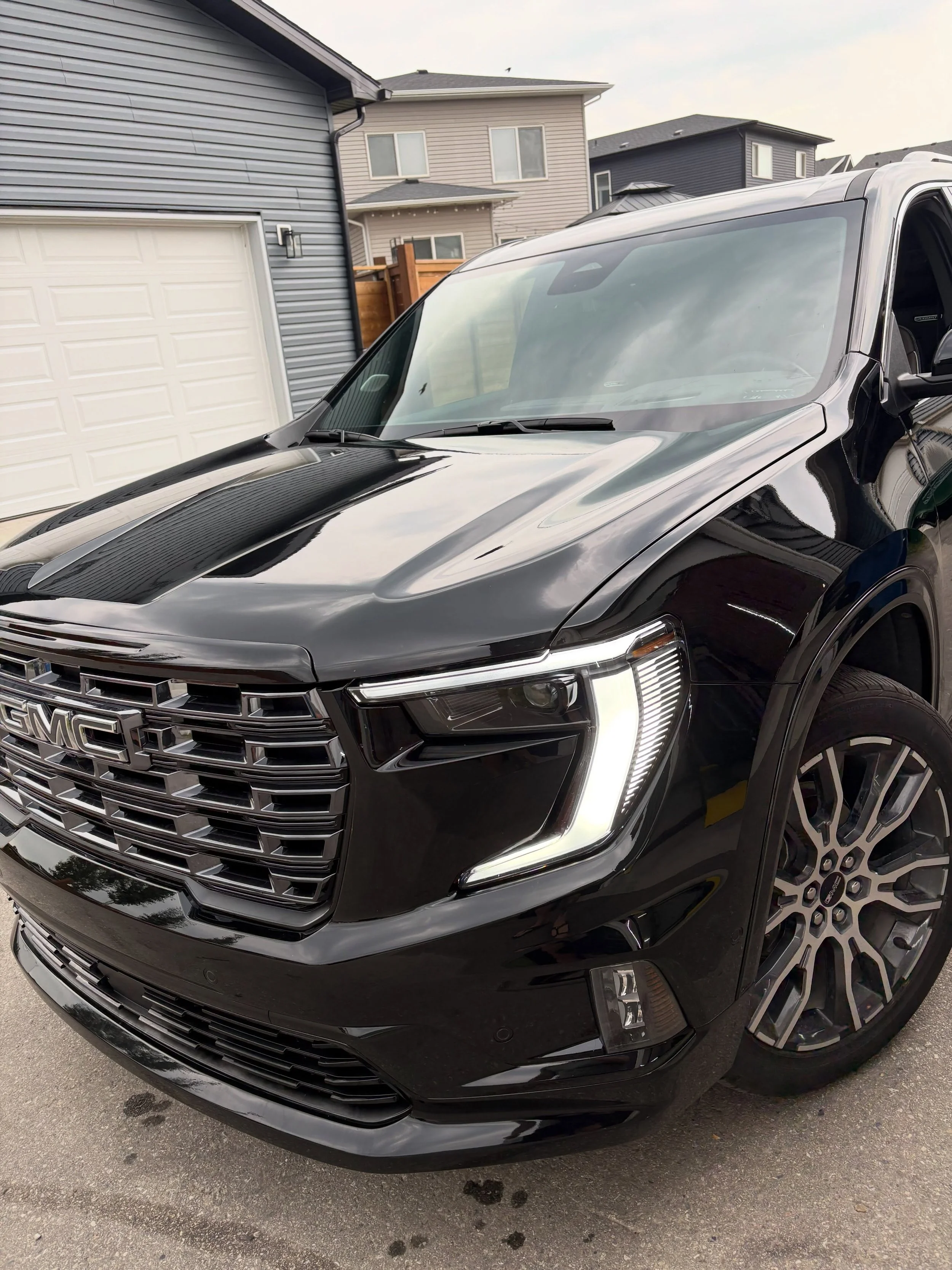 Full front PPF protection on this 2025 Denali. can&rsquo;t thank Marty at @verleno_official enough for the high end training and tips. 

#yyc #ppf #tint #wrap #venom