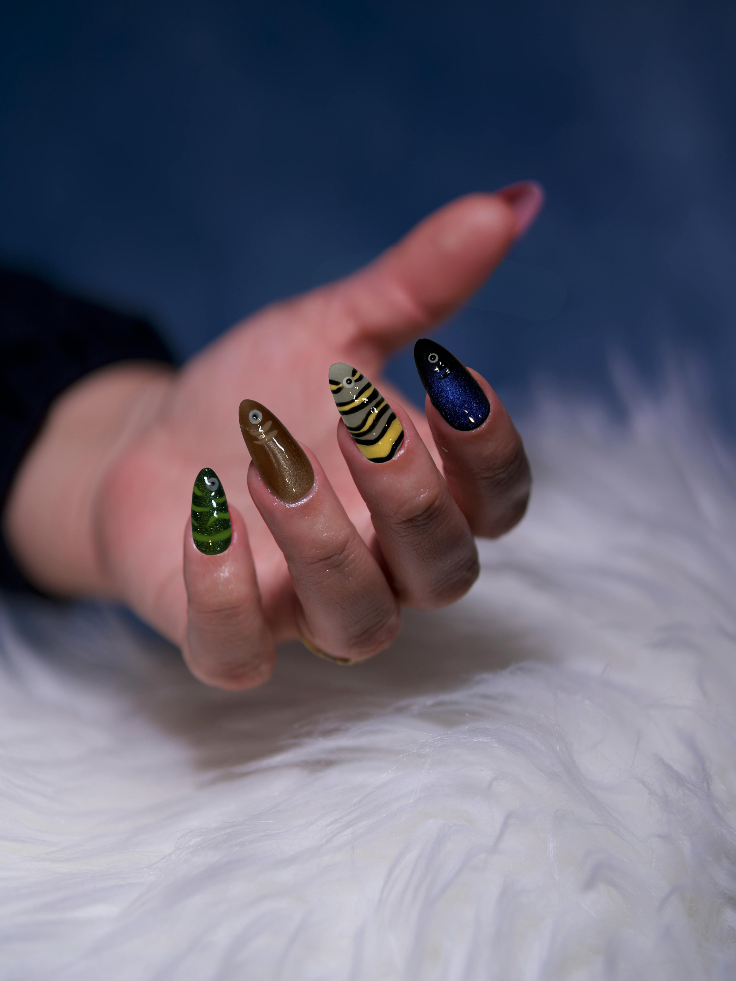 Fish Nails on Hand w:BG.png