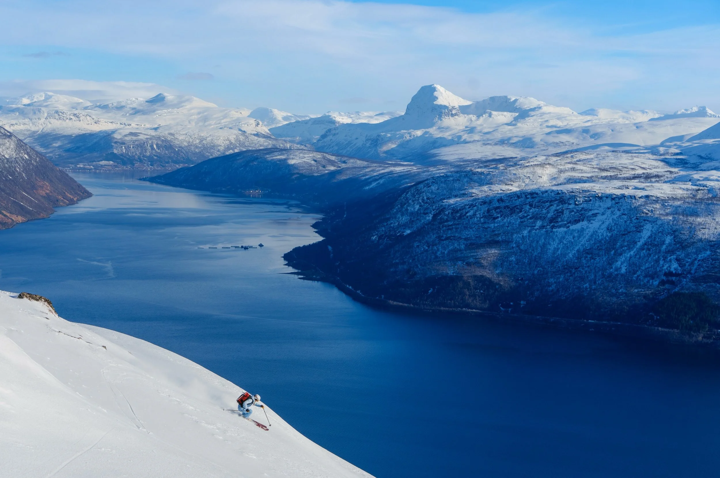 Congratulations @norrona @norrona_arcticvoyage on the opening of Norr&oslash;na Adventure&rsquo;s new And&oslash;rja Lodge! ❤️

This one feels especially close to home for me. I lived in nearby Harstad from 2011&ndash;2017, and And&oslash;rja was alw