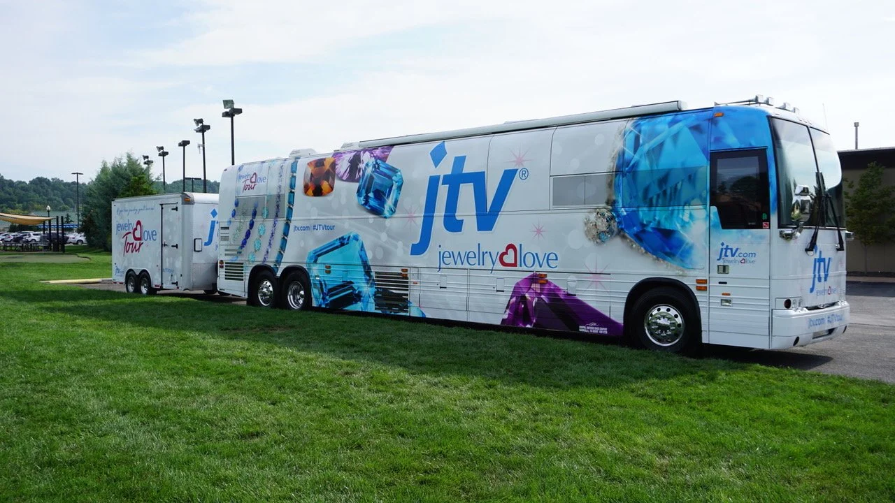 JTV Sparkle Bus Campus.jpeg