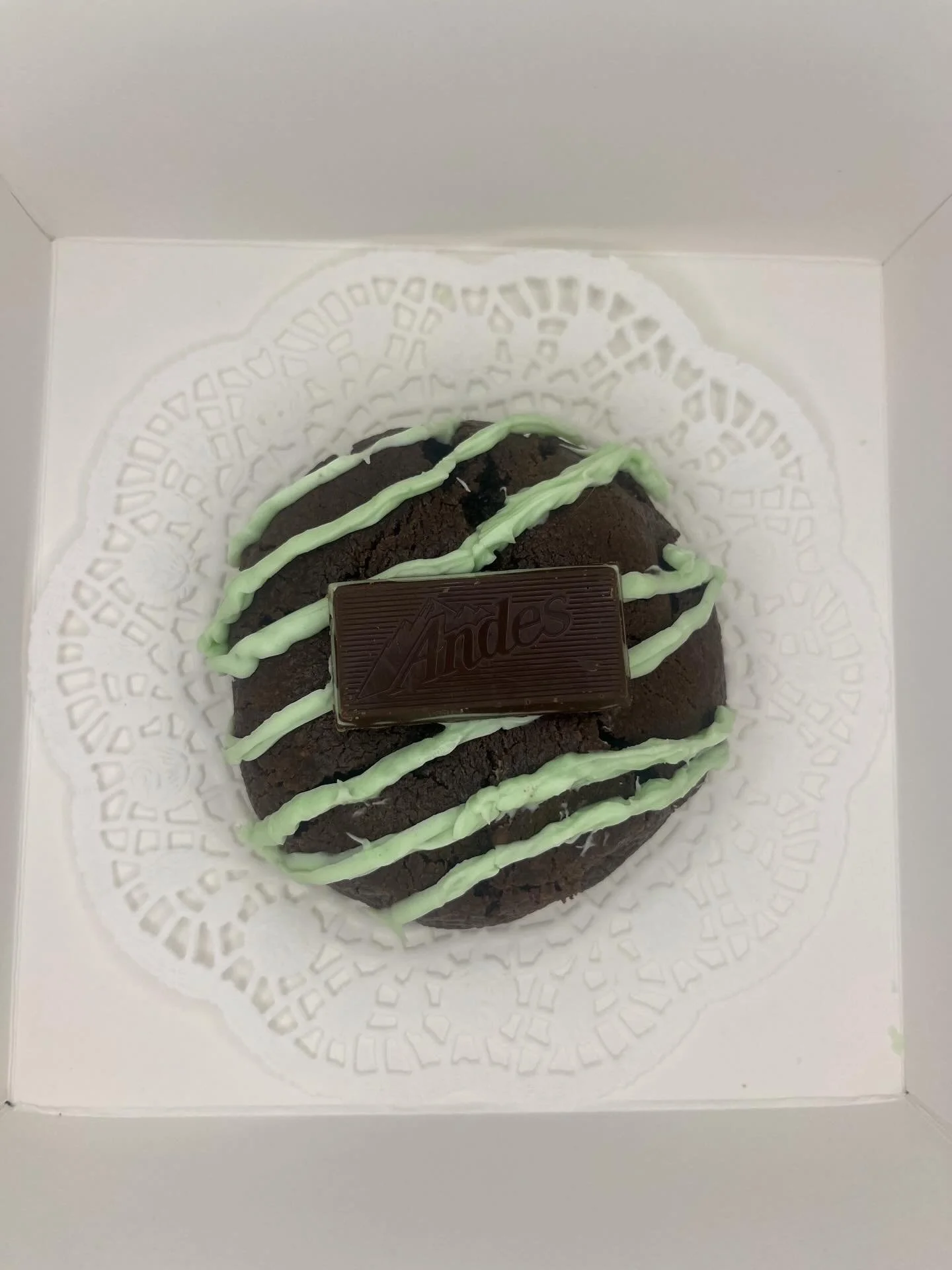 Back by popular demand&hellip; it&rsquo;s ooey, it&rsquo;s gooey, it&rsquo;s rich!! 😋 Our Double Chocolate Andes Mint cookie makes its return 🍪 This time with a green twist ☘️ 

Order this festive cookie for a LIMITED TIME, now through St. Patrick&