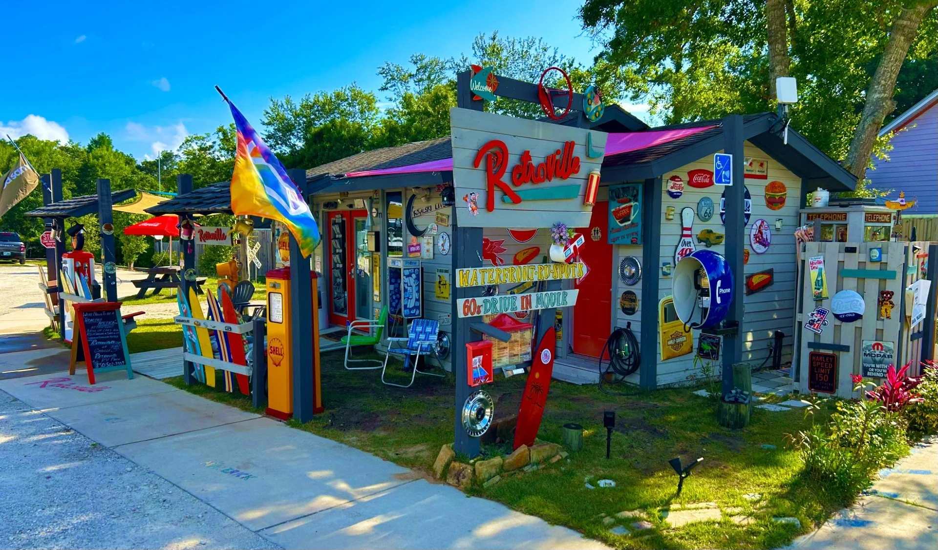 Step Back in Time: Rolling Rhapsody RVs Brings the Ultimate Retro Experience to Freeport, FL