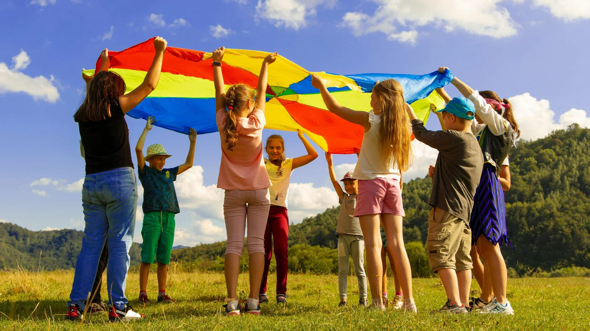 AG-Carousel-Homepage-Parachute.jpg