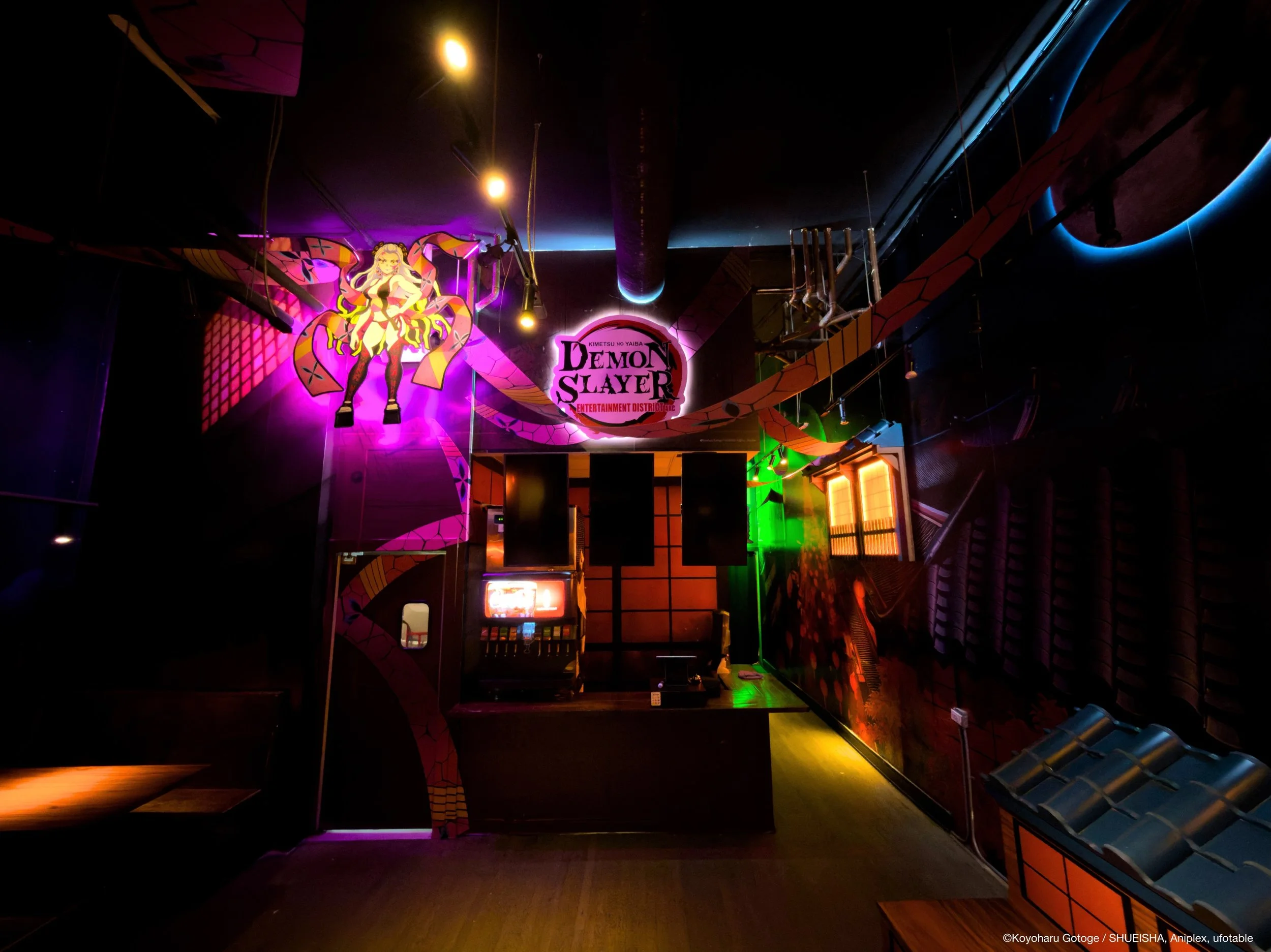 A closer look inside Demon Slayer Cafe USA Chicago ⚔️

Inspired by the world of Demon Slayer: Kimetsu no Yaiba, the space brings together immersive design, character moments, and visual details that extend the experience beyond the screen.

📍 1422 N