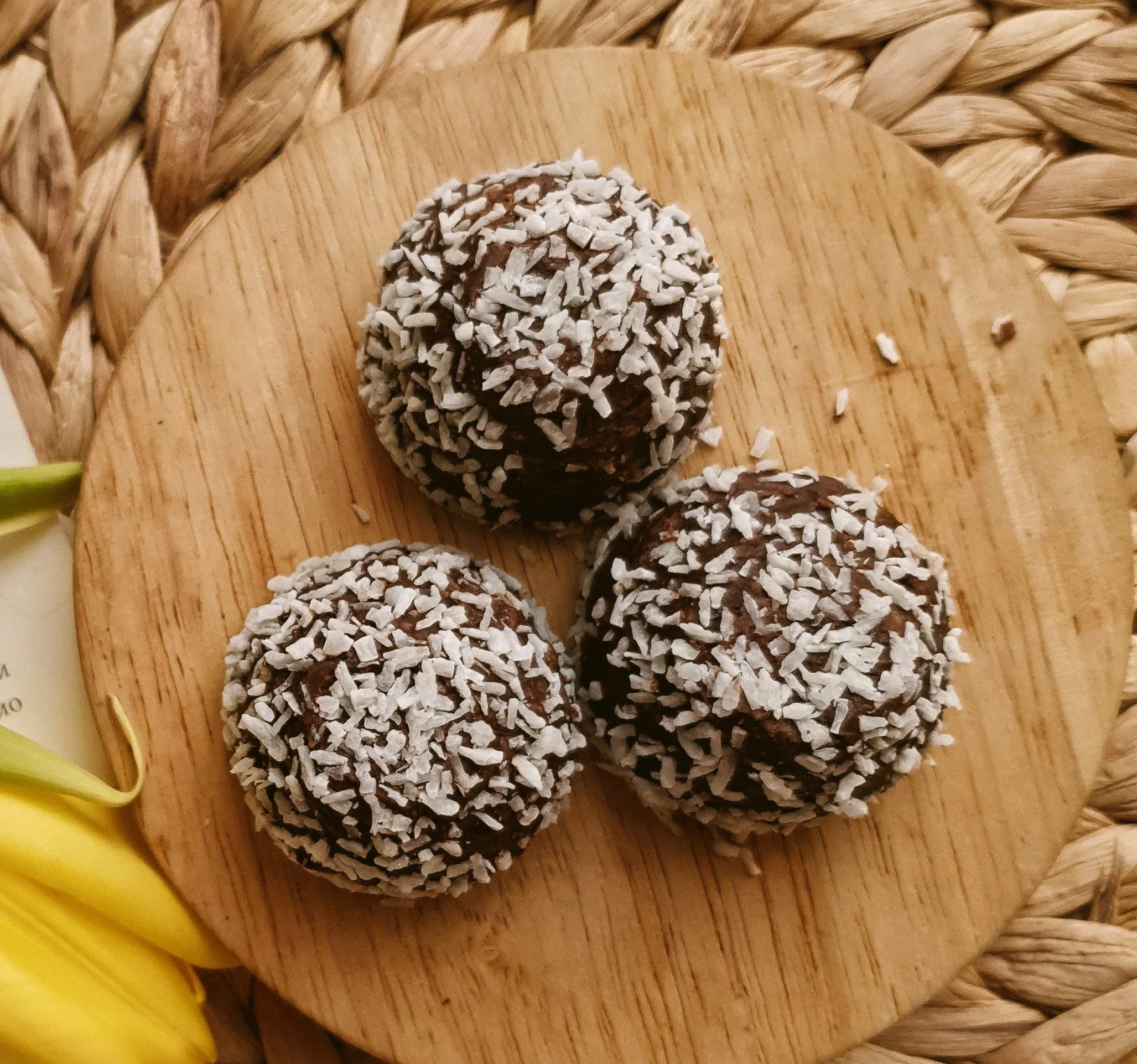 Swedish chokladbollar with coconut