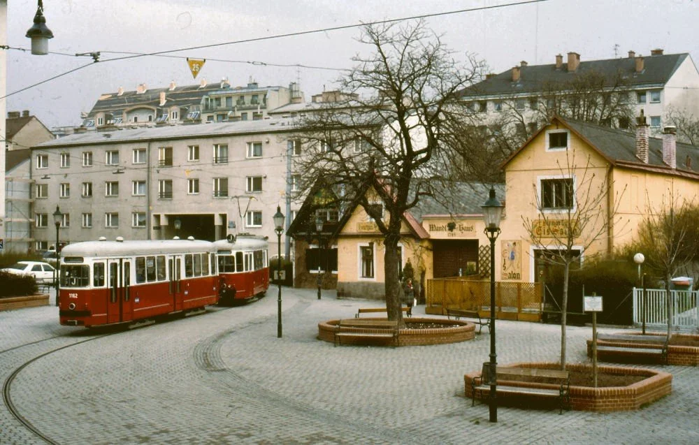Grinzing, Heuriger culture, Vienna