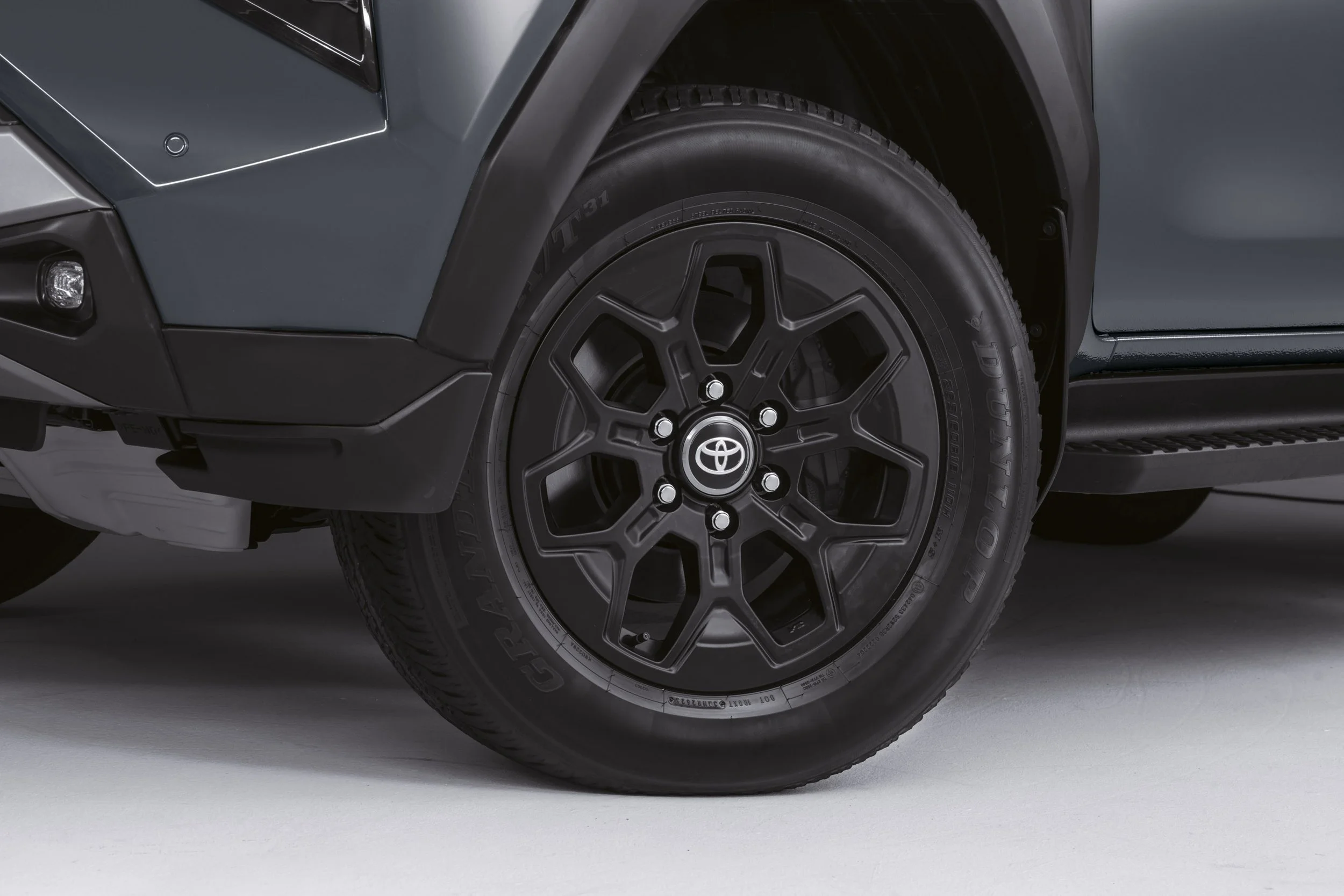 hilux_wheel_d-c_retHILUX_WHEEL_D-C_RET.jpg