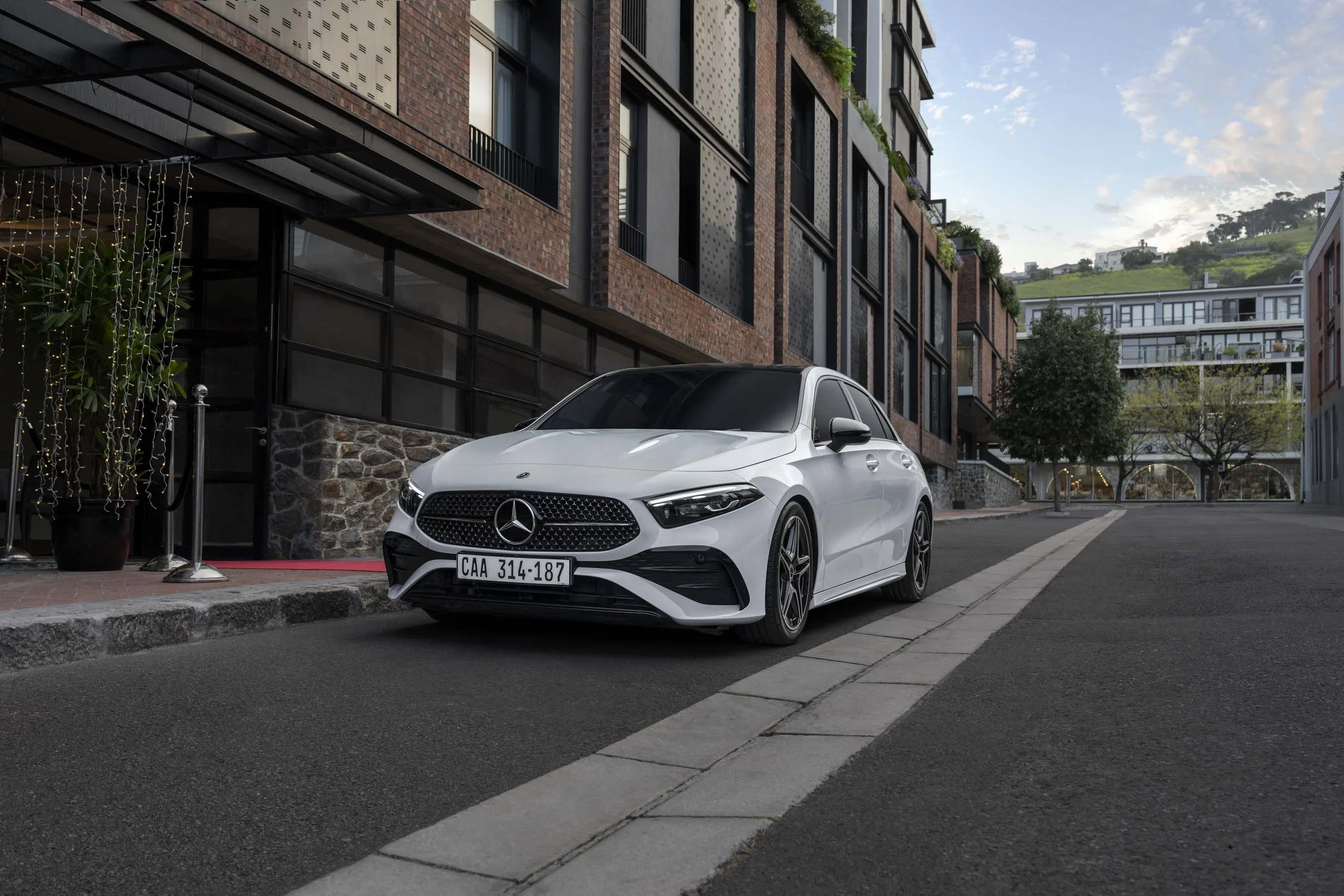 2024_mb_ros_retail_a-class_hatchback_stills_additional_features_front_low_angle2024_MB_ROS_Retail_A-Class_Hatchback_Stills_Additional_Features_Front_Low_Angle.jpg