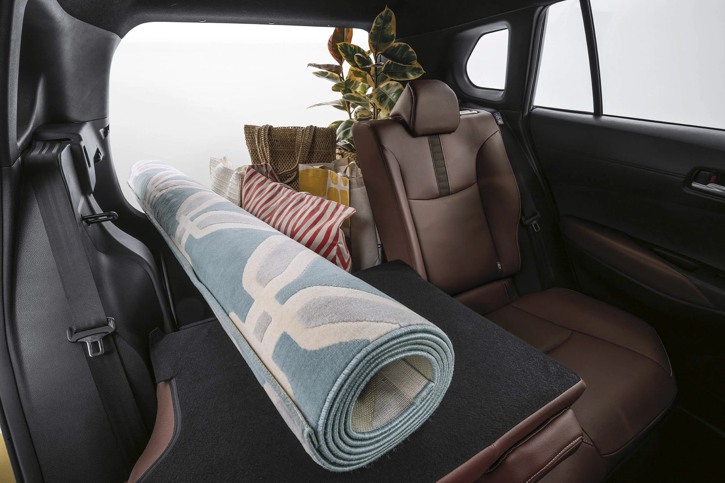 corolla_cross_interior boot.jpg