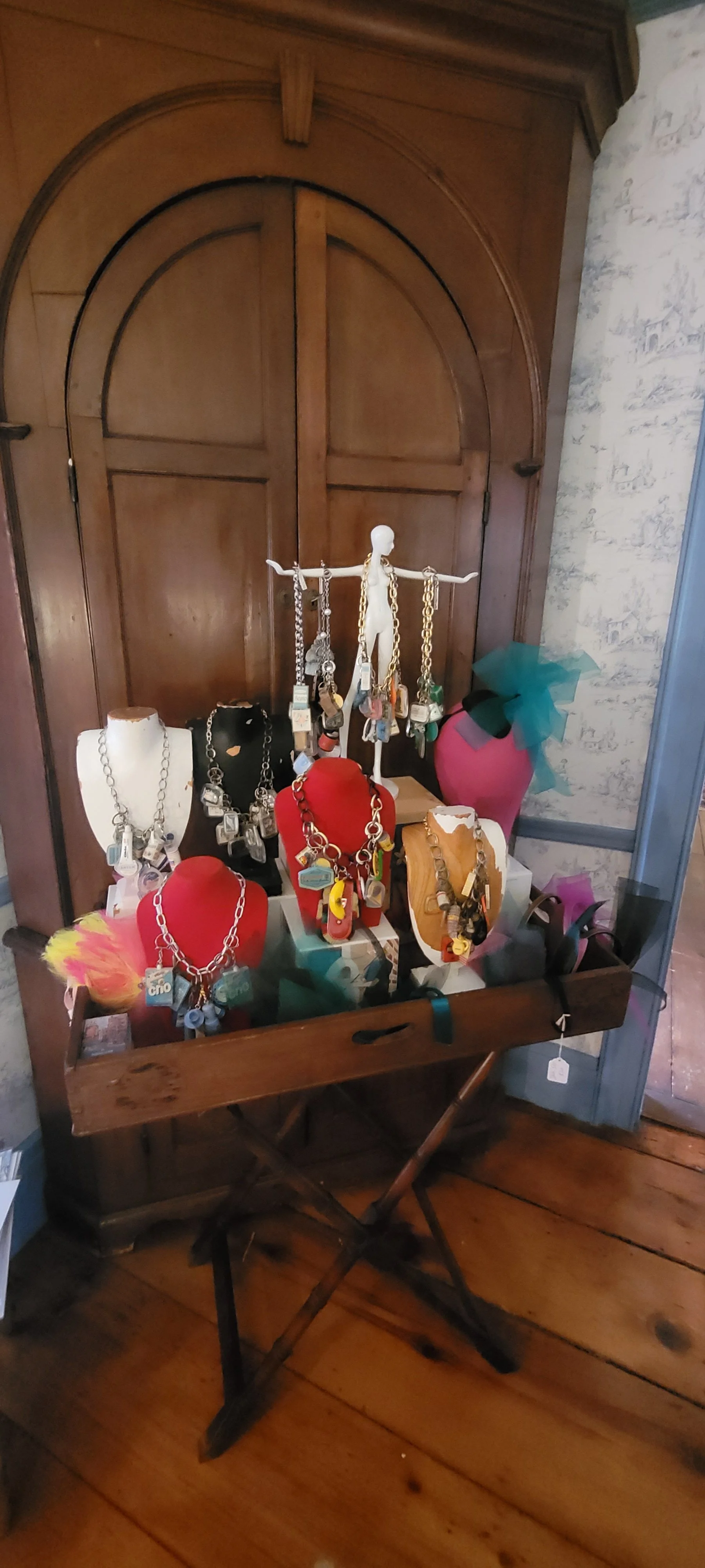 jewlery display.jpg