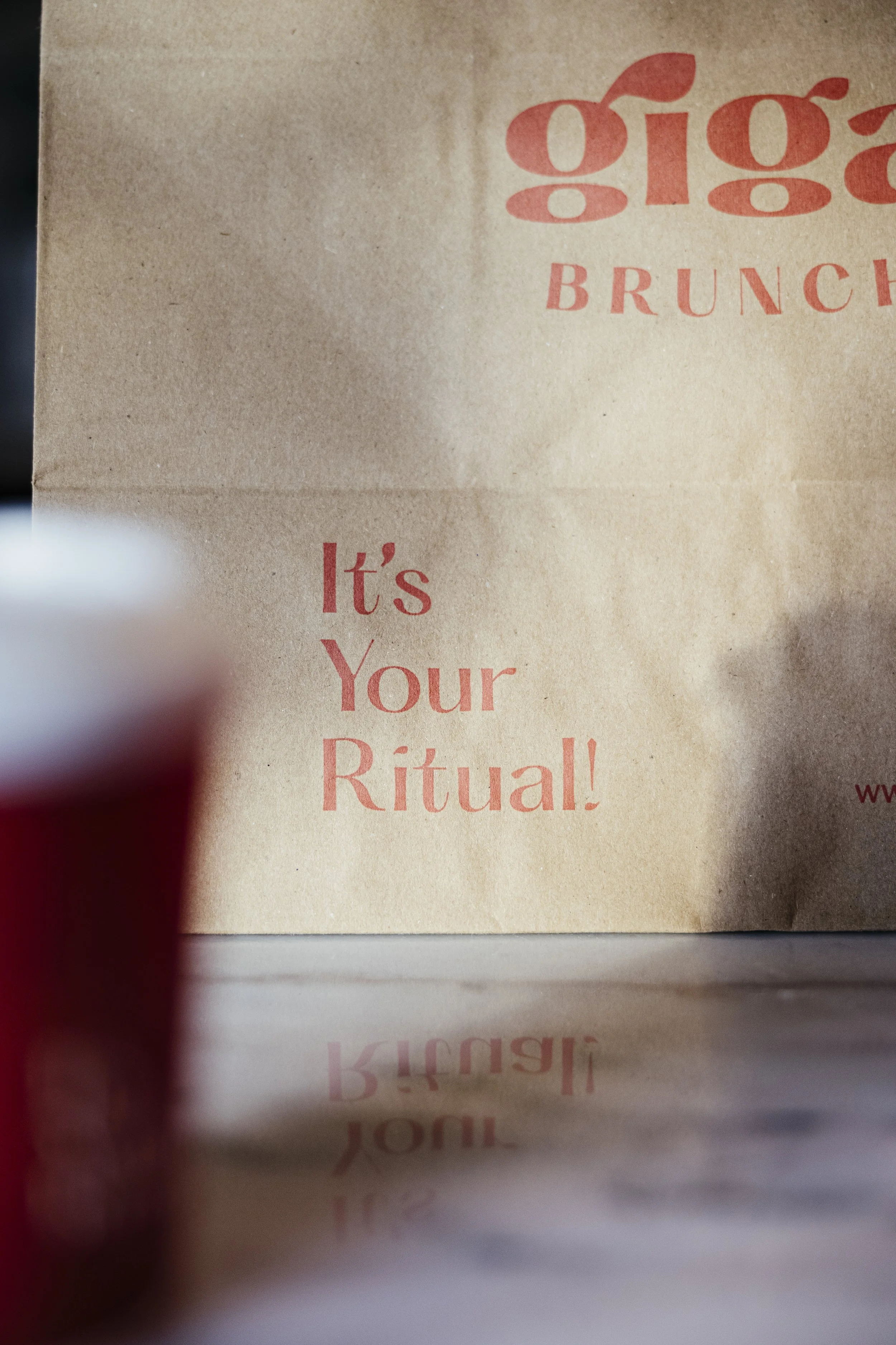 Embalagem do Giga Brunch com a assinatura “It’s Your Ritual!”