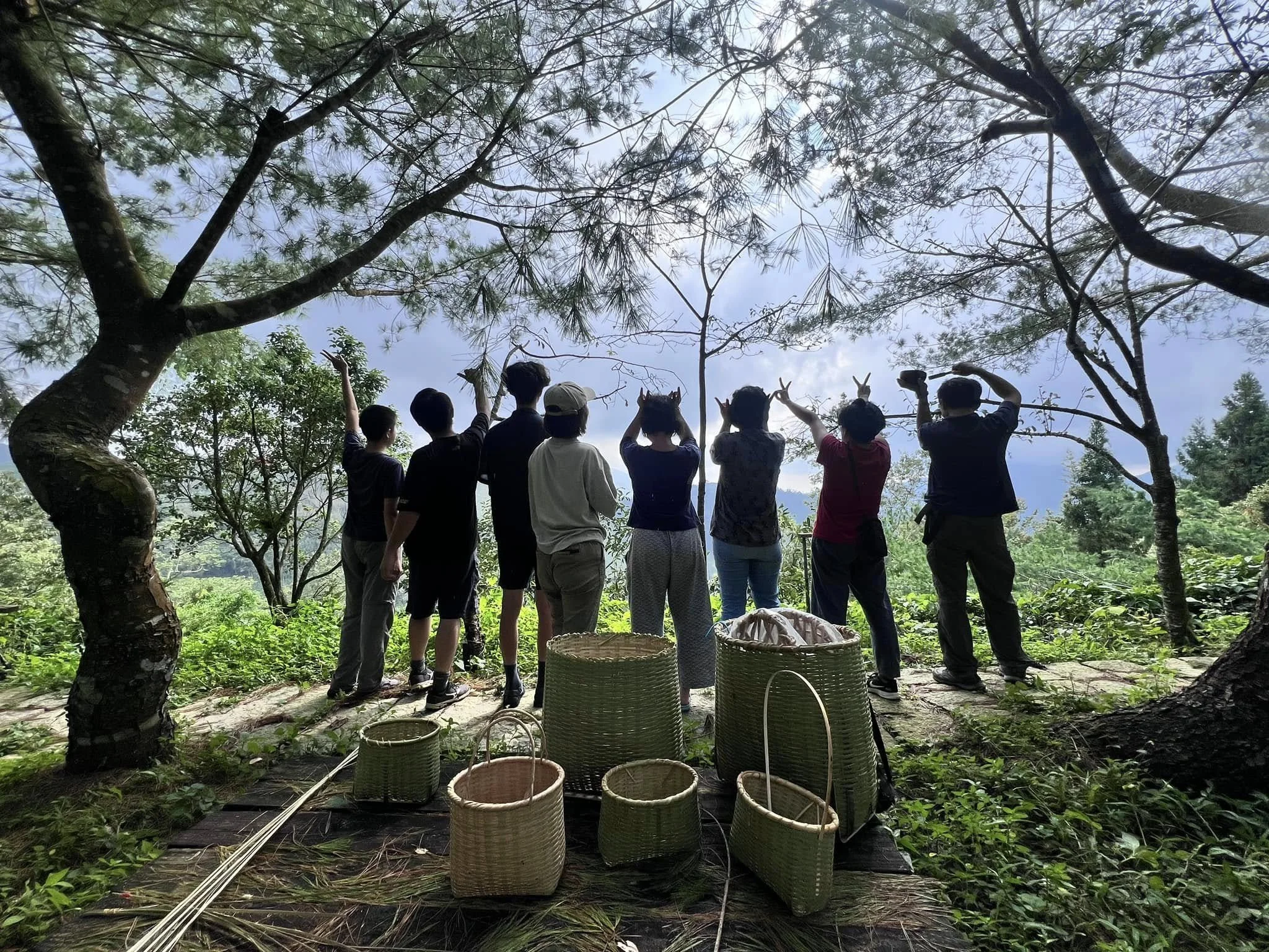 於嘉義梅山鄉，學員完成作品
Students completing their works in Meishan Township, Chiayi.