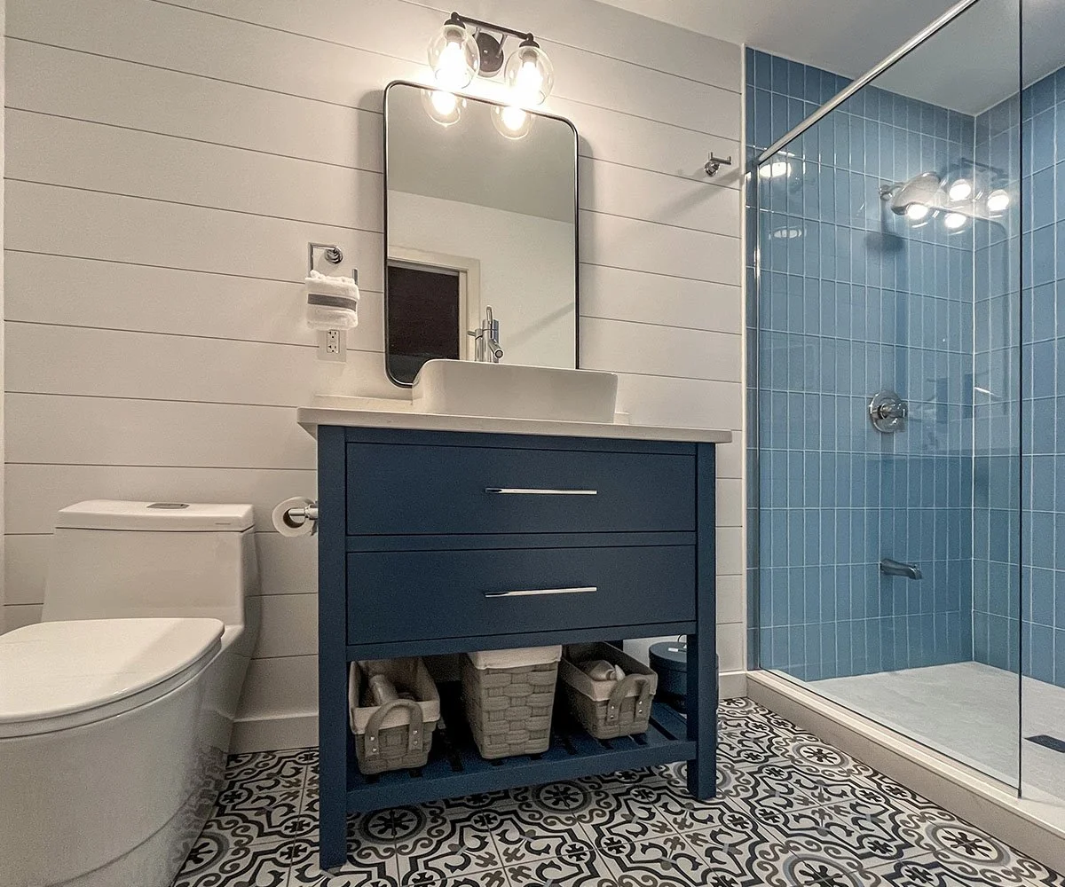 FINCH SINGLE SINK BATHROOM VANITY