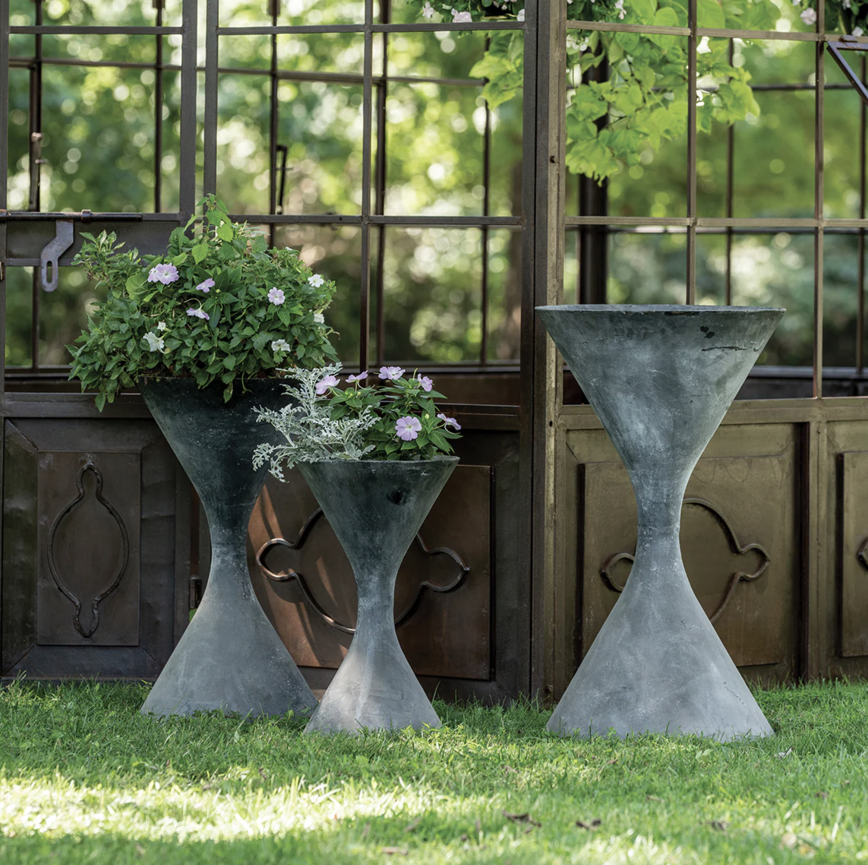 Cast Iron Spindle Planter