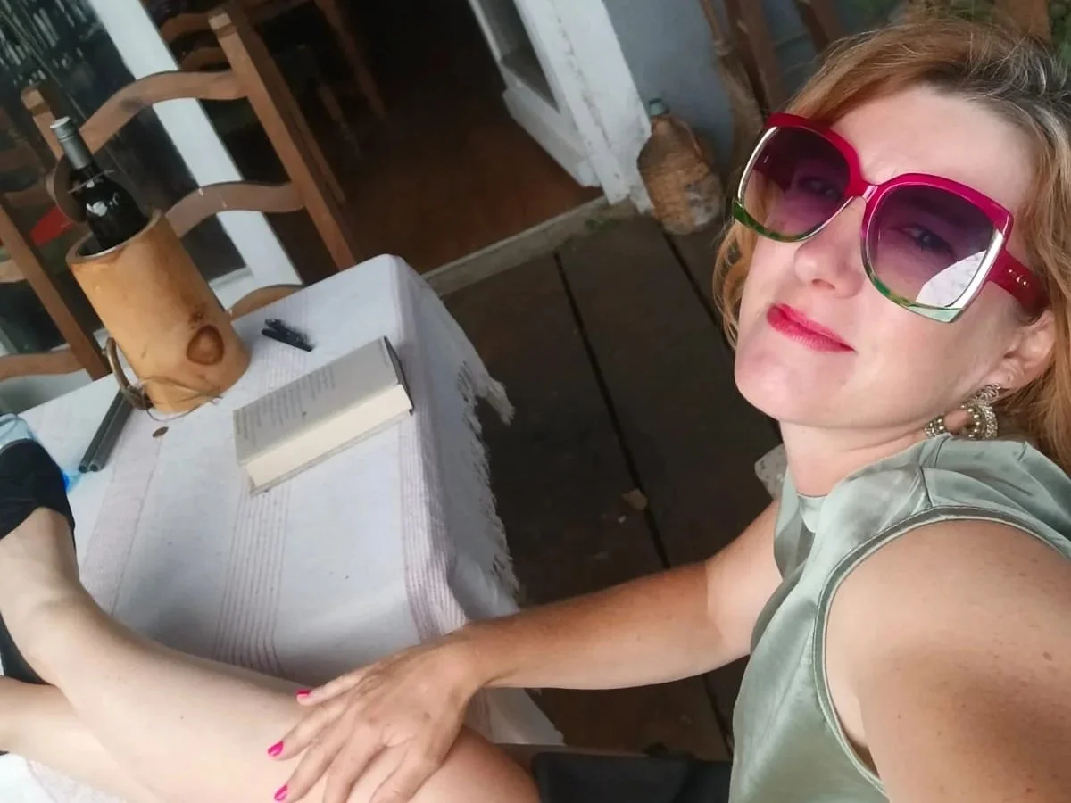 Als junge Frau mit einem älteren Mann klar, sexy und selbstbewusst