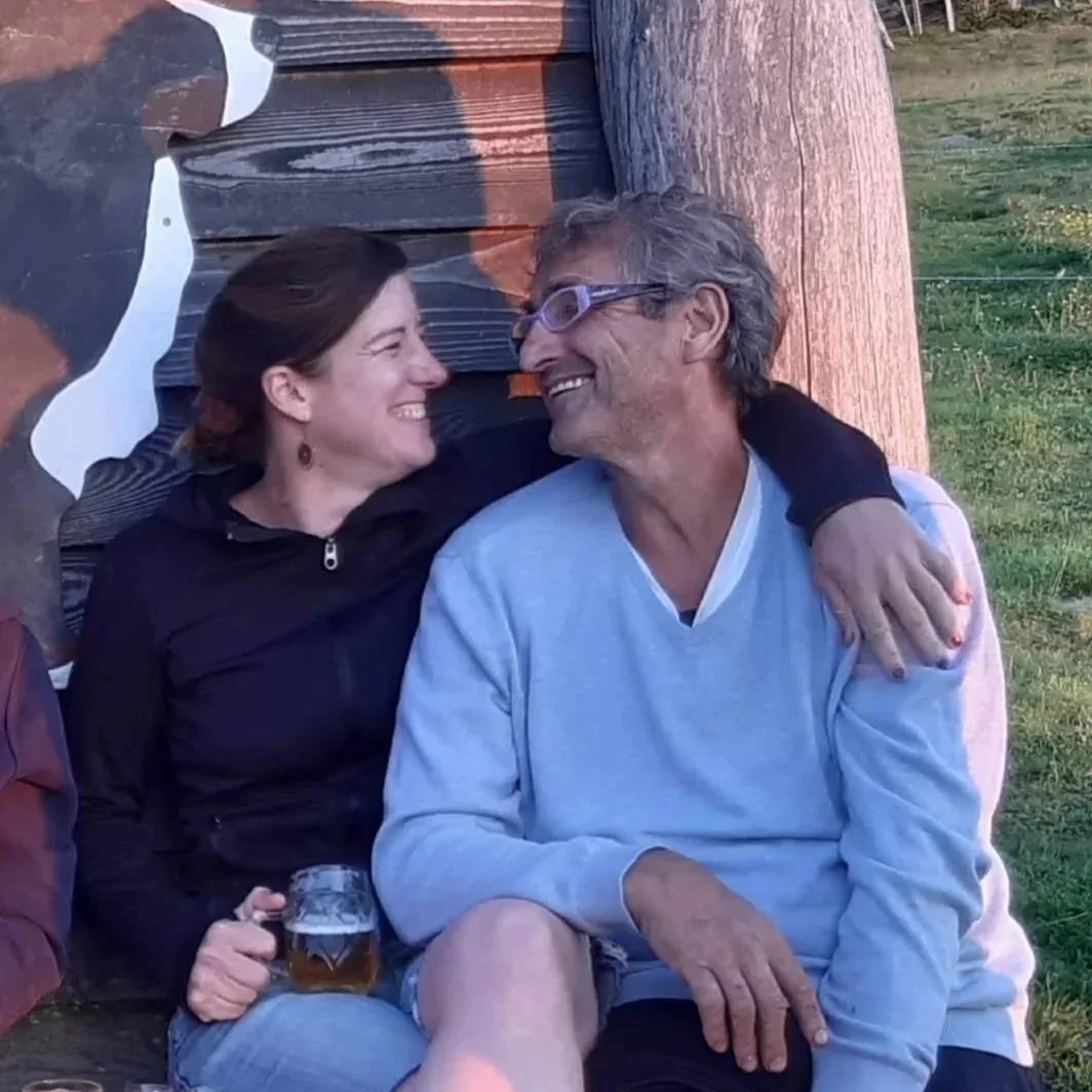 Zwei Menschen, eine Frau und ein Mann, Liebe, Nähe, Zeit zu zweit