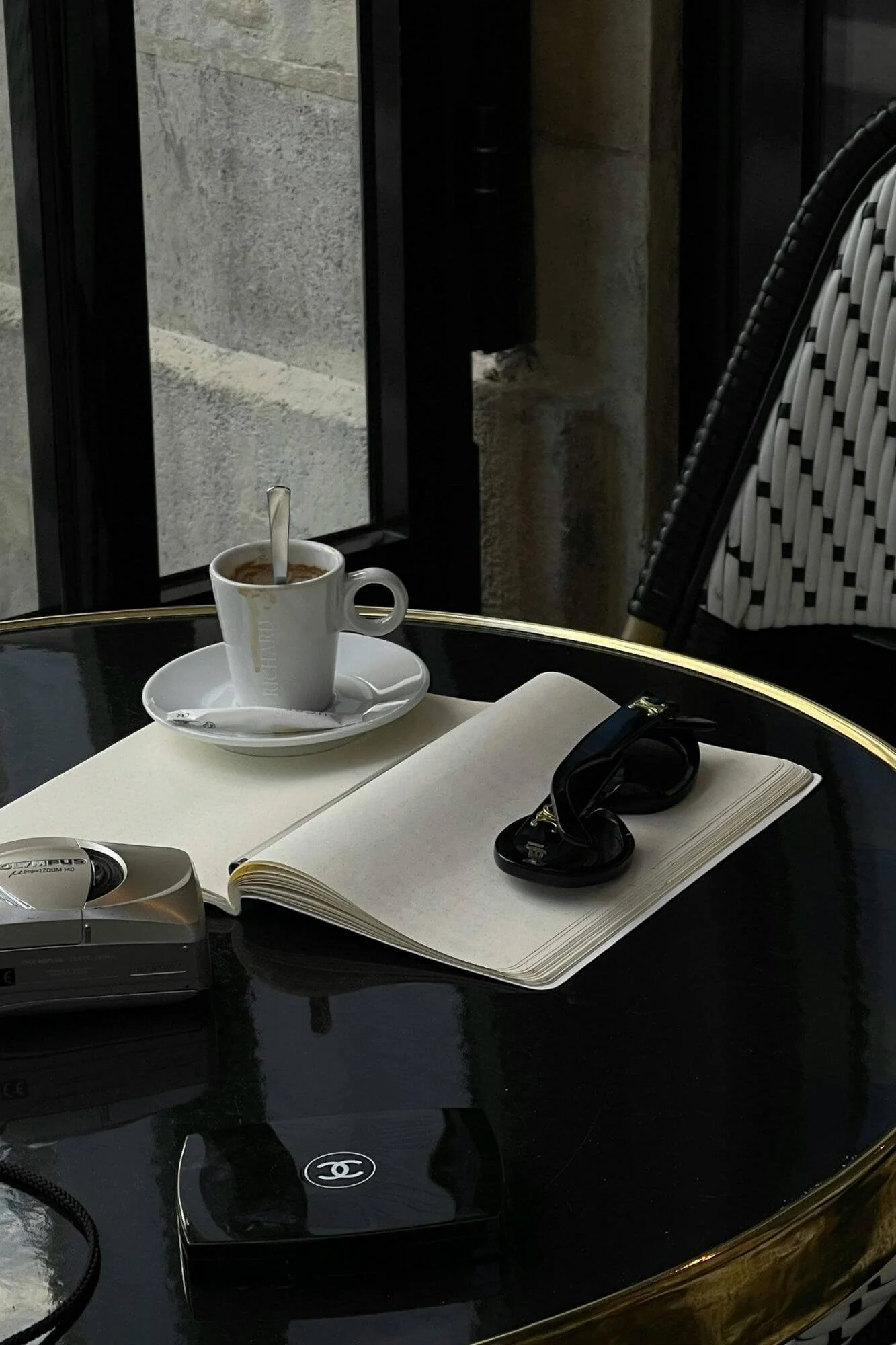 Elyra-Template-3.jpg