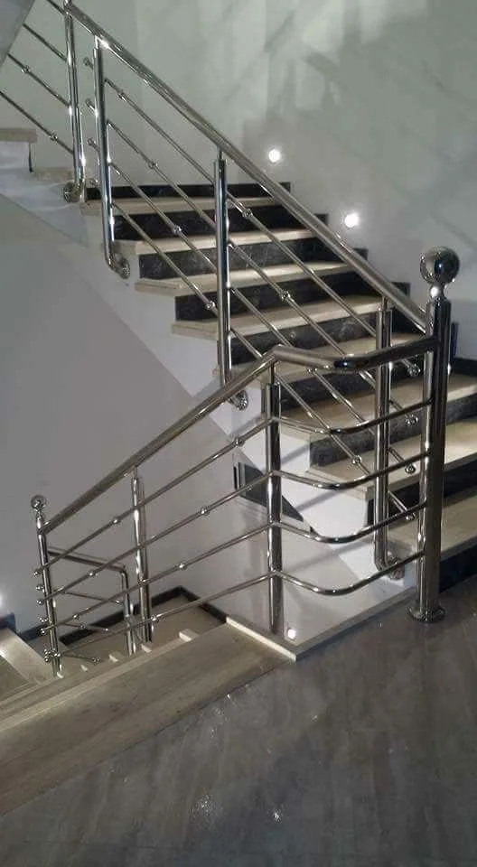 Pin by Iona on corrimão inox _ Staircase railing….jpg