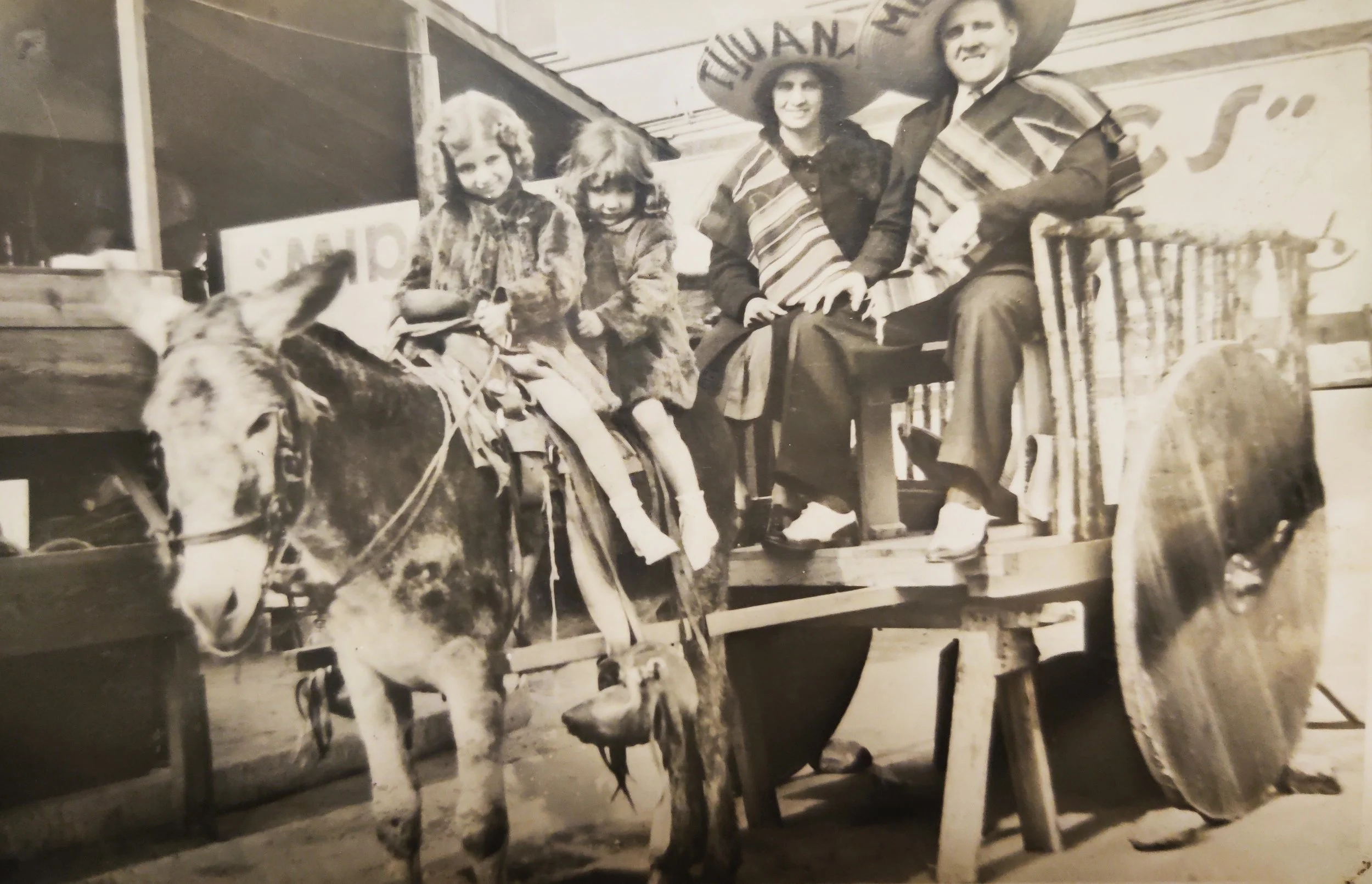 From left.  Ardyce, Barbara, Pearl and Charles Leaming.  c. 1938