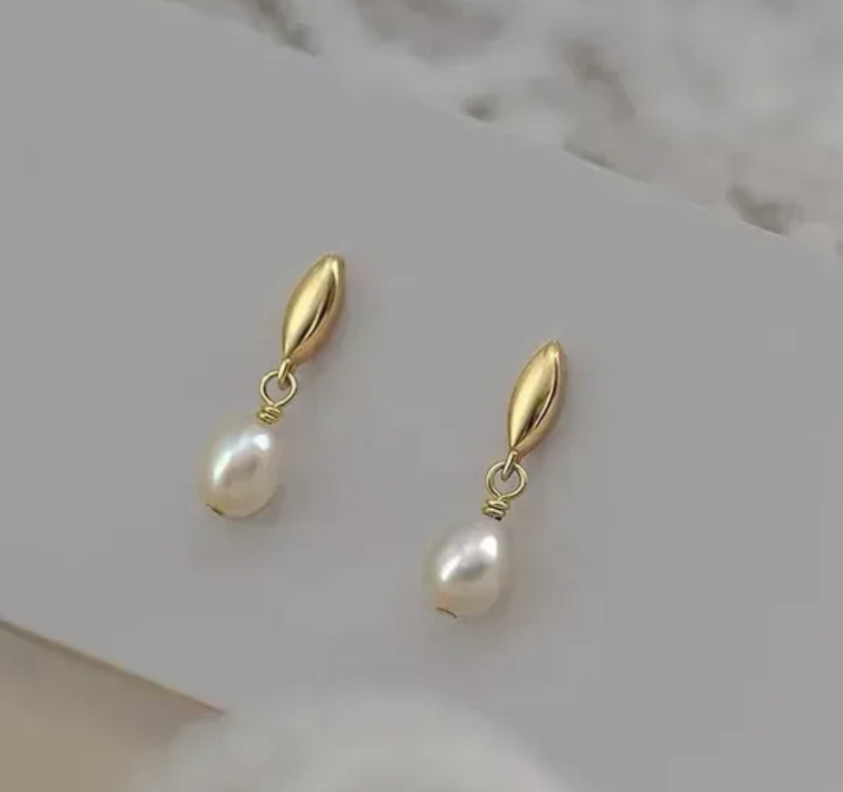 Poppy Earrings