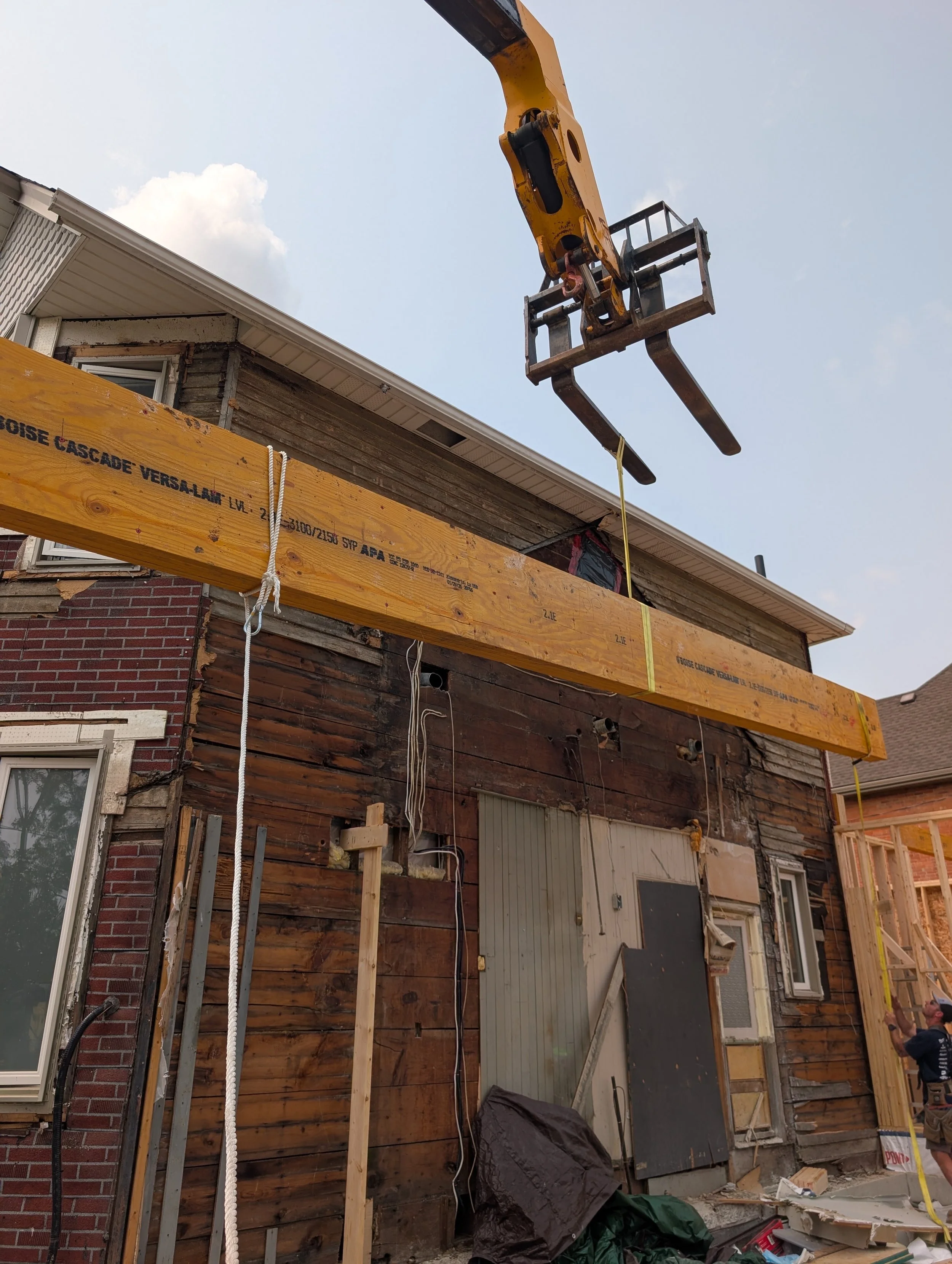 STRUCTURAL BEAM: 24inch tall 31ft long 4ply LVL