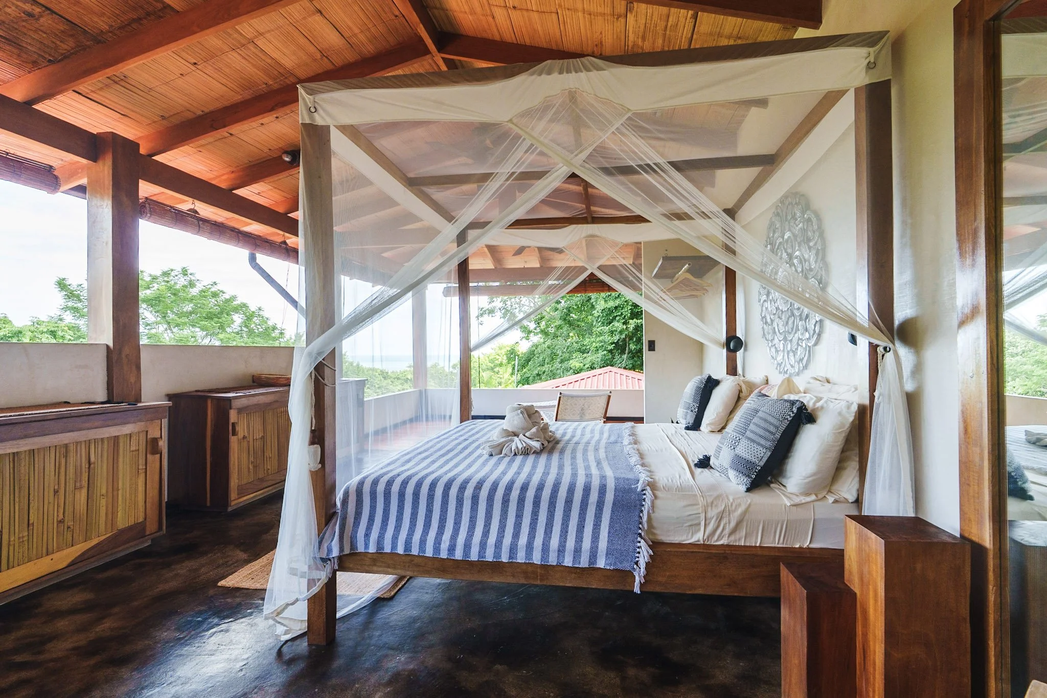 Open Air King Loft