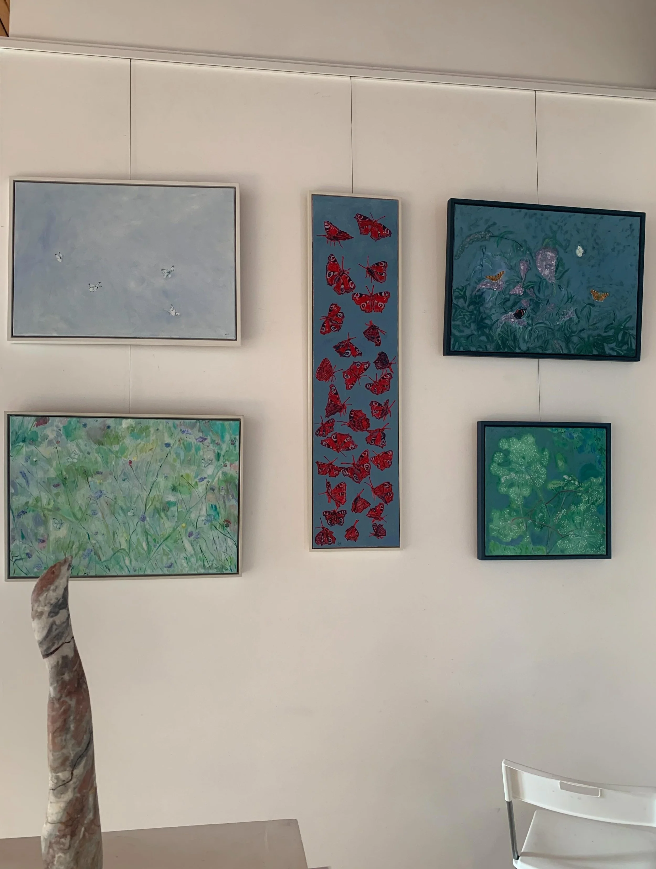 I&rsquo;m delighted to be taking part in this exhibition in Ballroom Arts, in Aldeburgh curated by @ateliergallerysuffolk 🙏🏻

I&rsquo;m showing alongside sculptor @meryemsiemmond &amp; painters  @_d_i_d_e_ &amp; @andreanewmanartist among many other
