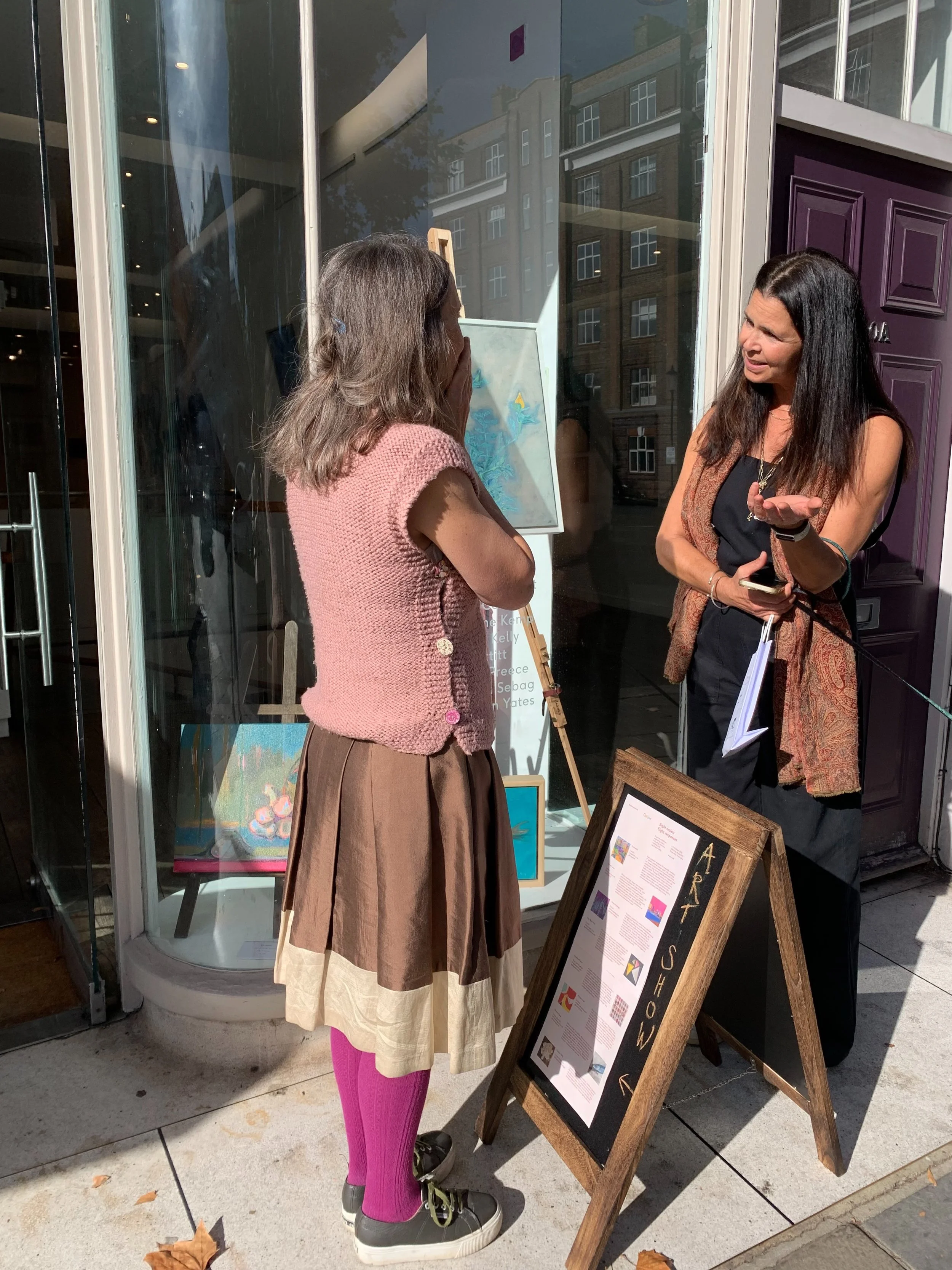 Last few days of ACCORD8 presents Colour / 340 Kings Rd, Chelsea
Open daily 11-5pm until Sunday

@angelaa.court @evepettitt @roxanne_kemp @canarycarlo @danpreece @victoriasebag_ @robwynyates.studio @crispinkellybaylight 

#artexhibitionlondon #ownart