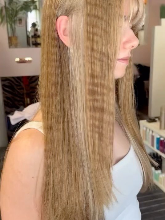 Subtle striping by @hairbycass.p 🤎