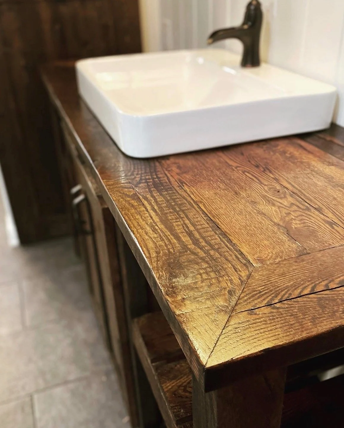 Custom Miter Framed Oak Countertop