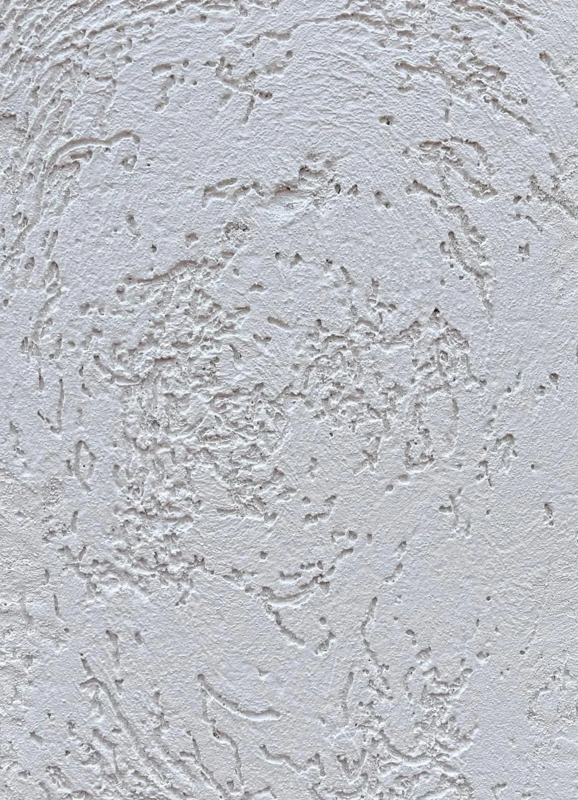 Finition Frotassé Dunya blanc texturé sur mur, Burkina Faso