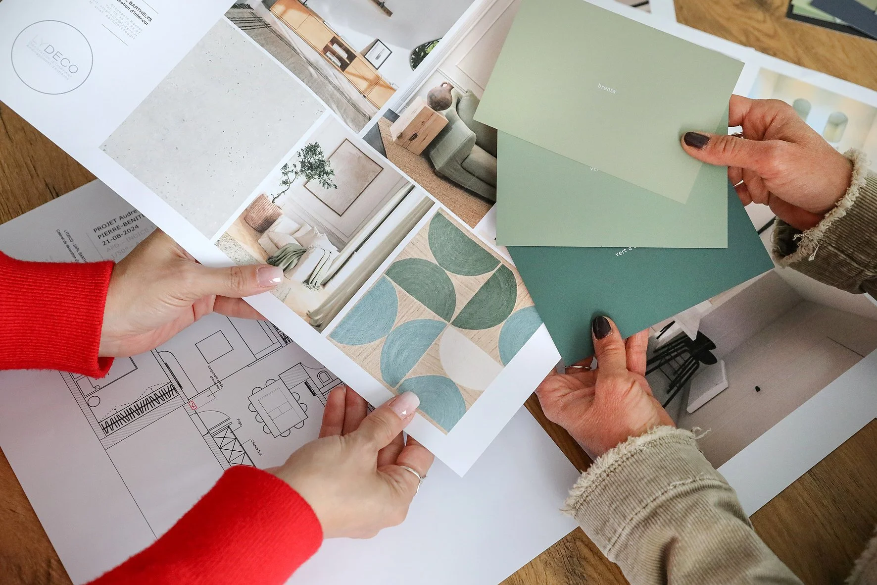 Reportage photographique sur le travail d’une décoratrice d'intérieur chez ses clients à Sainte-Foy-les-Lyon