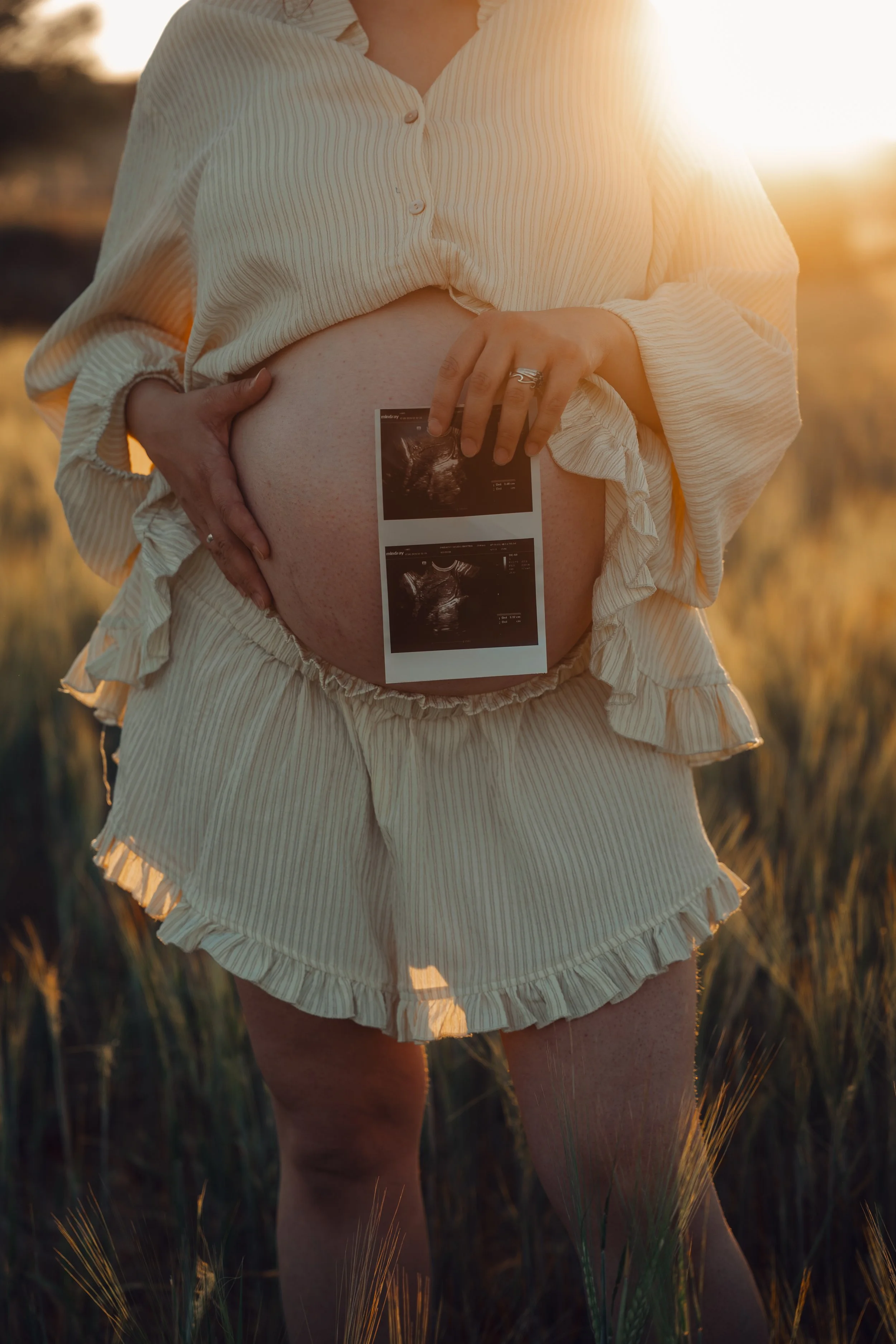 Fotografo maternidad  y familia alcala de henares  madrid