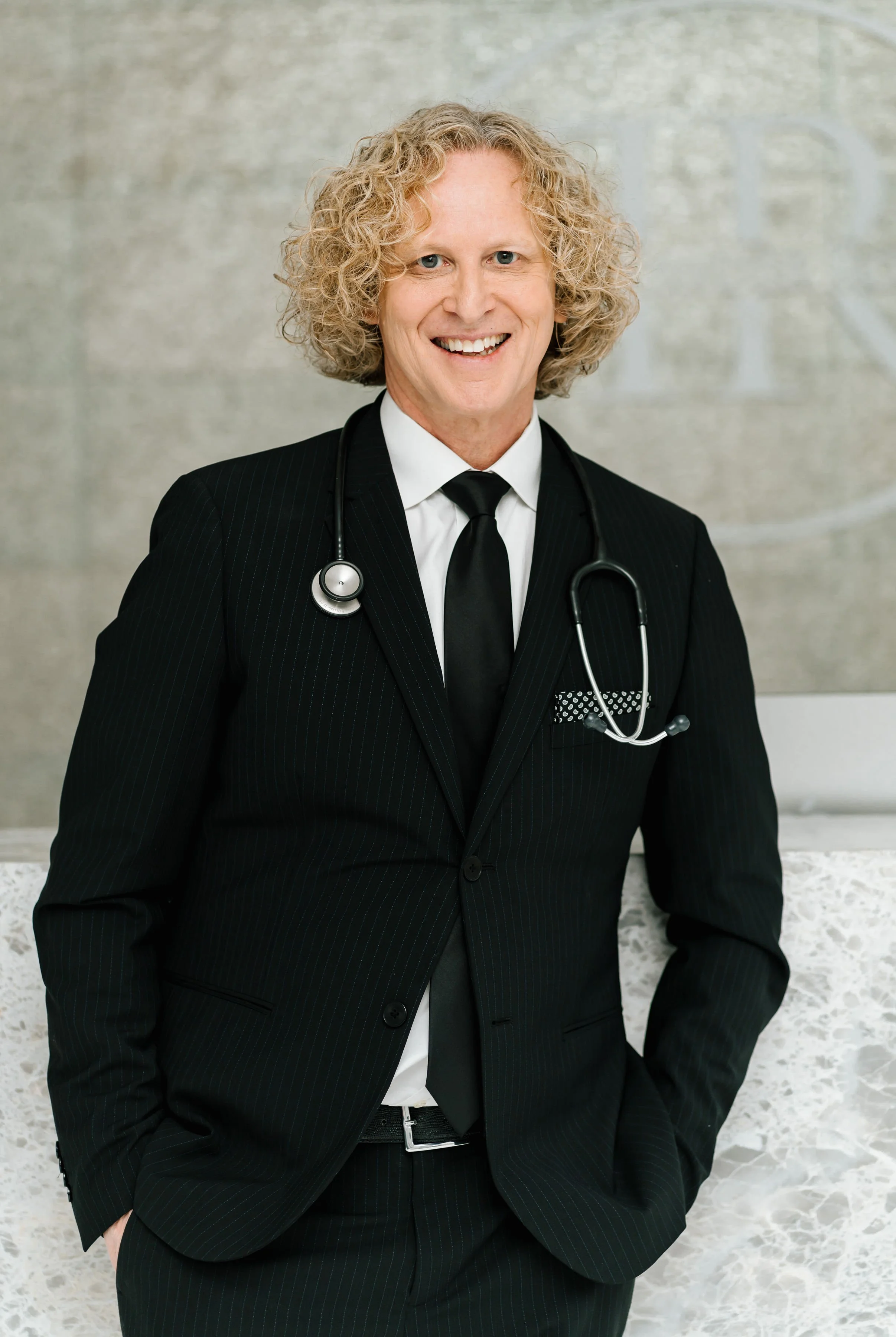 Dr.David Kazdan, Medical Director. HON.B.SC.,M.D.C.C.F.P.