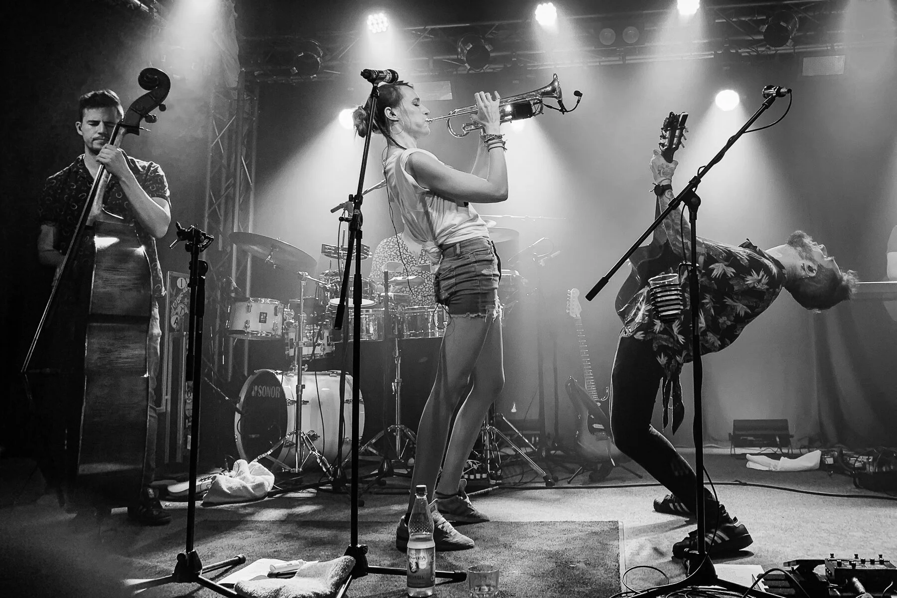 jenny-and-the-mexicats.jpg